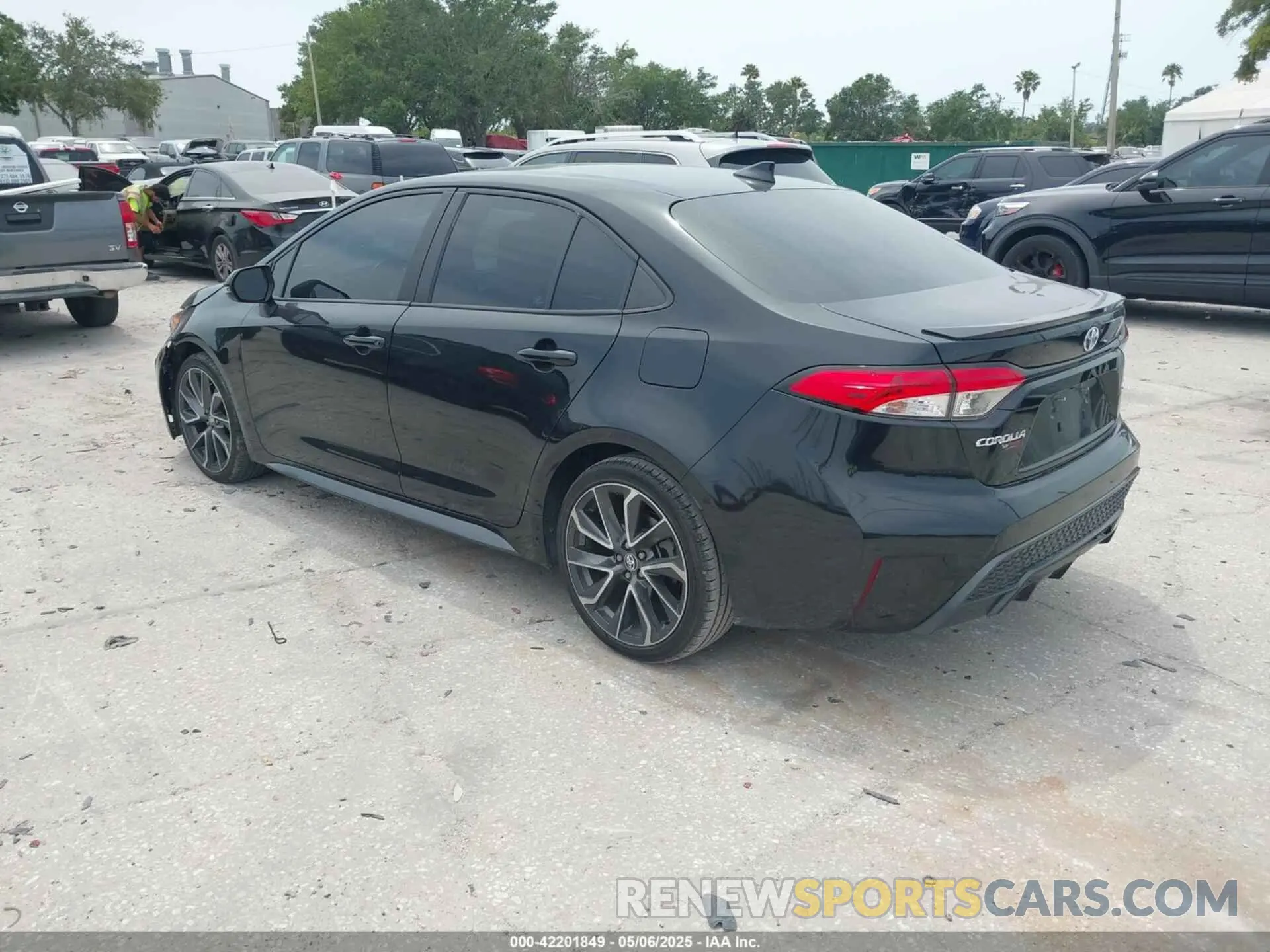 3 fotografías del automóvil dañado 5YFS4MCE7NP100038 TOYOTA COROLLA 2022