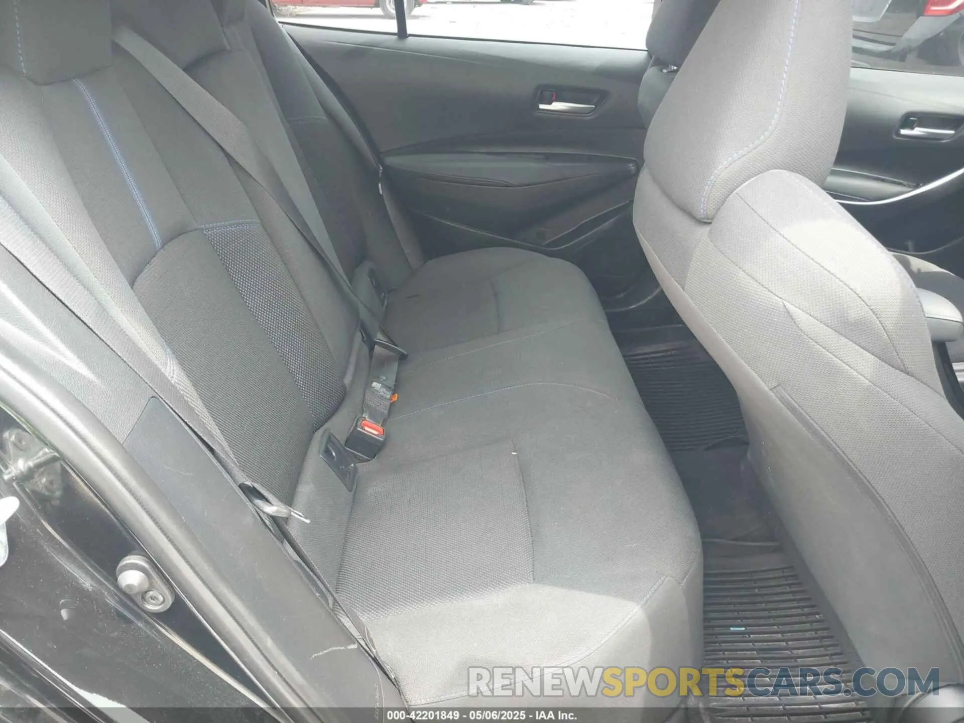 8 fotografías del automóvil dañado 5YFS4MCE7NP100038 TOYOTA COROLLA 2022