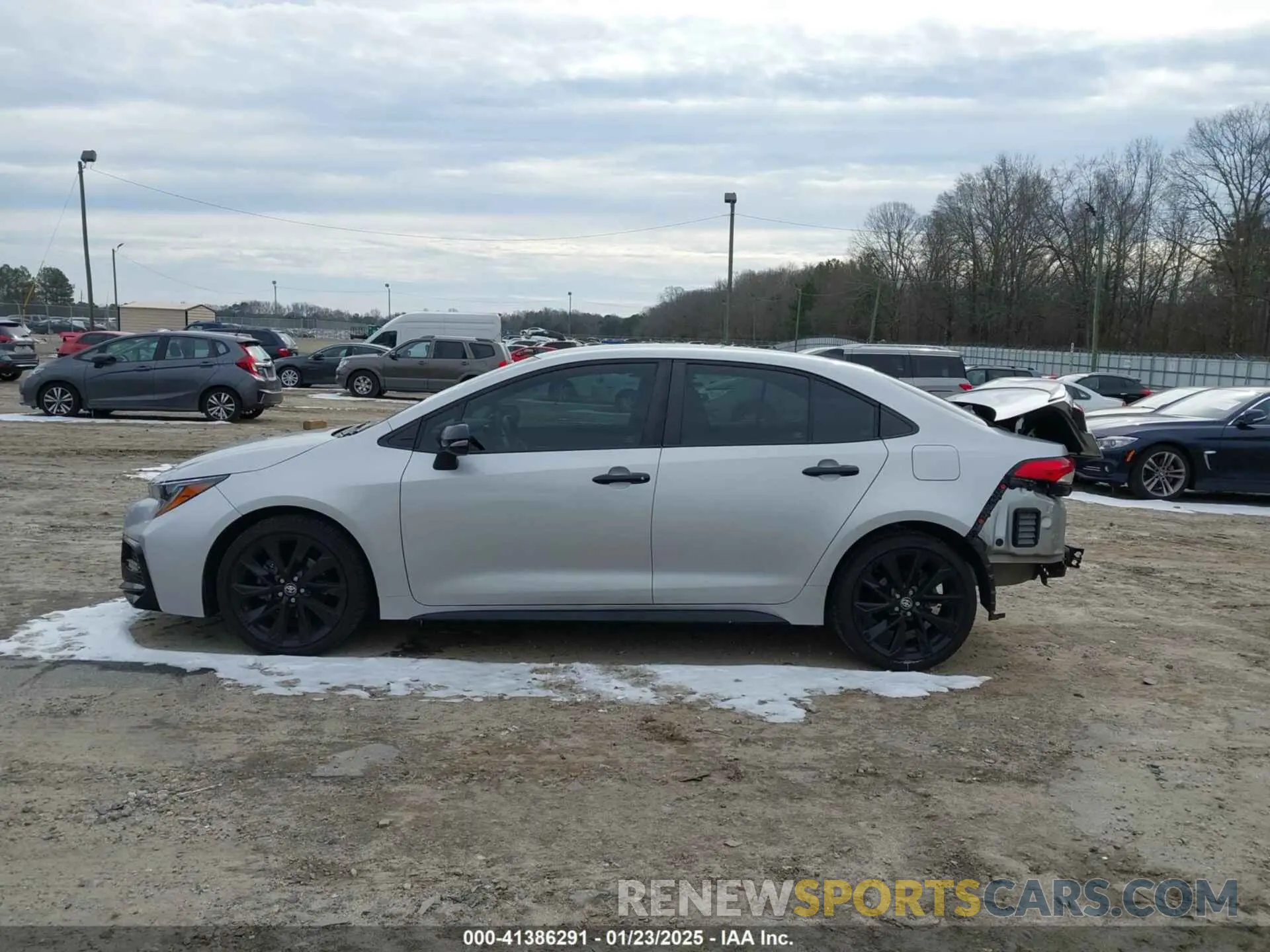 14 fotografías del automóvil dañado 5YFS4MCE8NP100498 TOYOTA COROLLA 2022