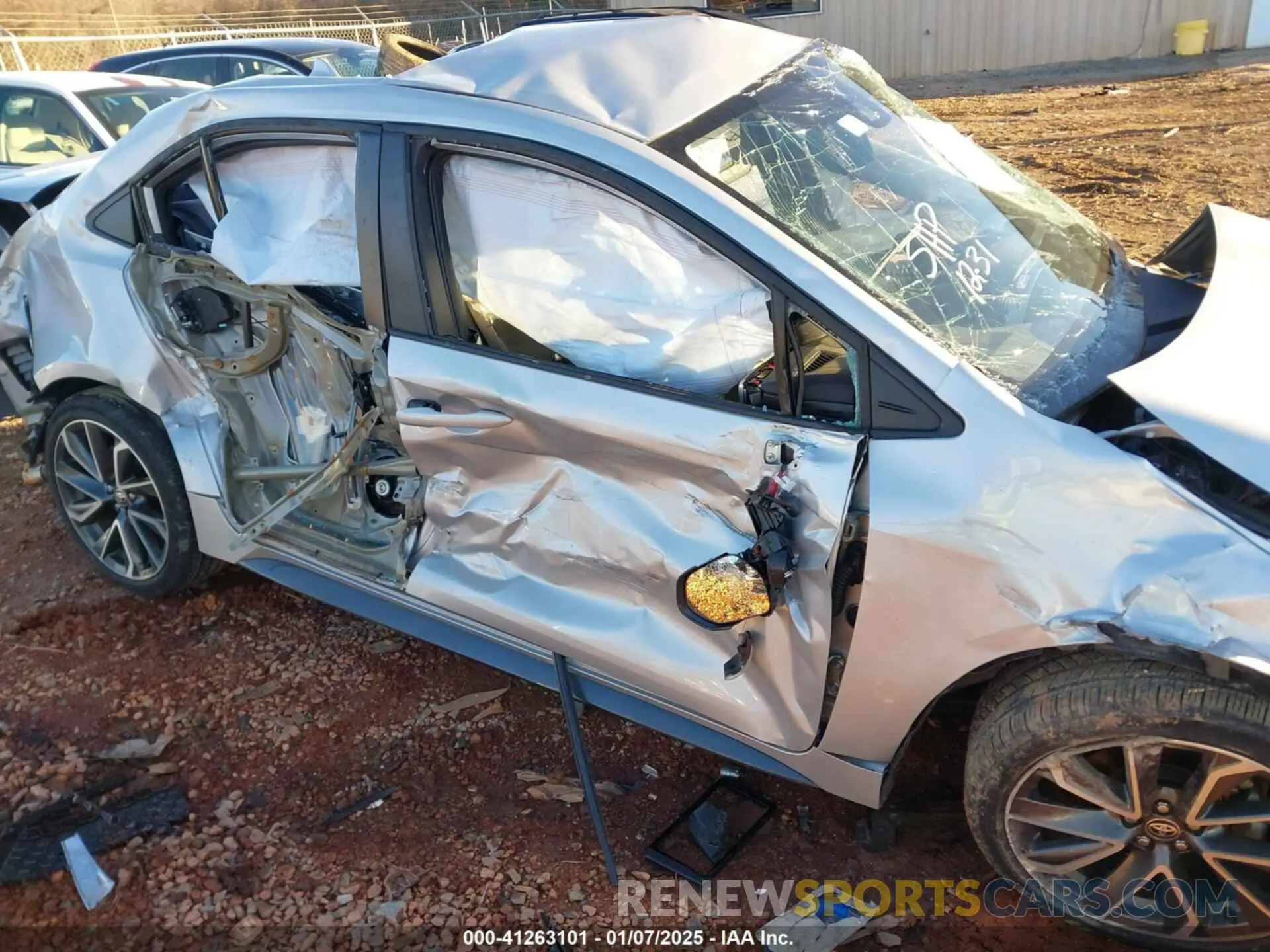 12 fotografías del automóvil dañado 5YFS4MCE8NP120007 TOYOTA COROLLA 2022