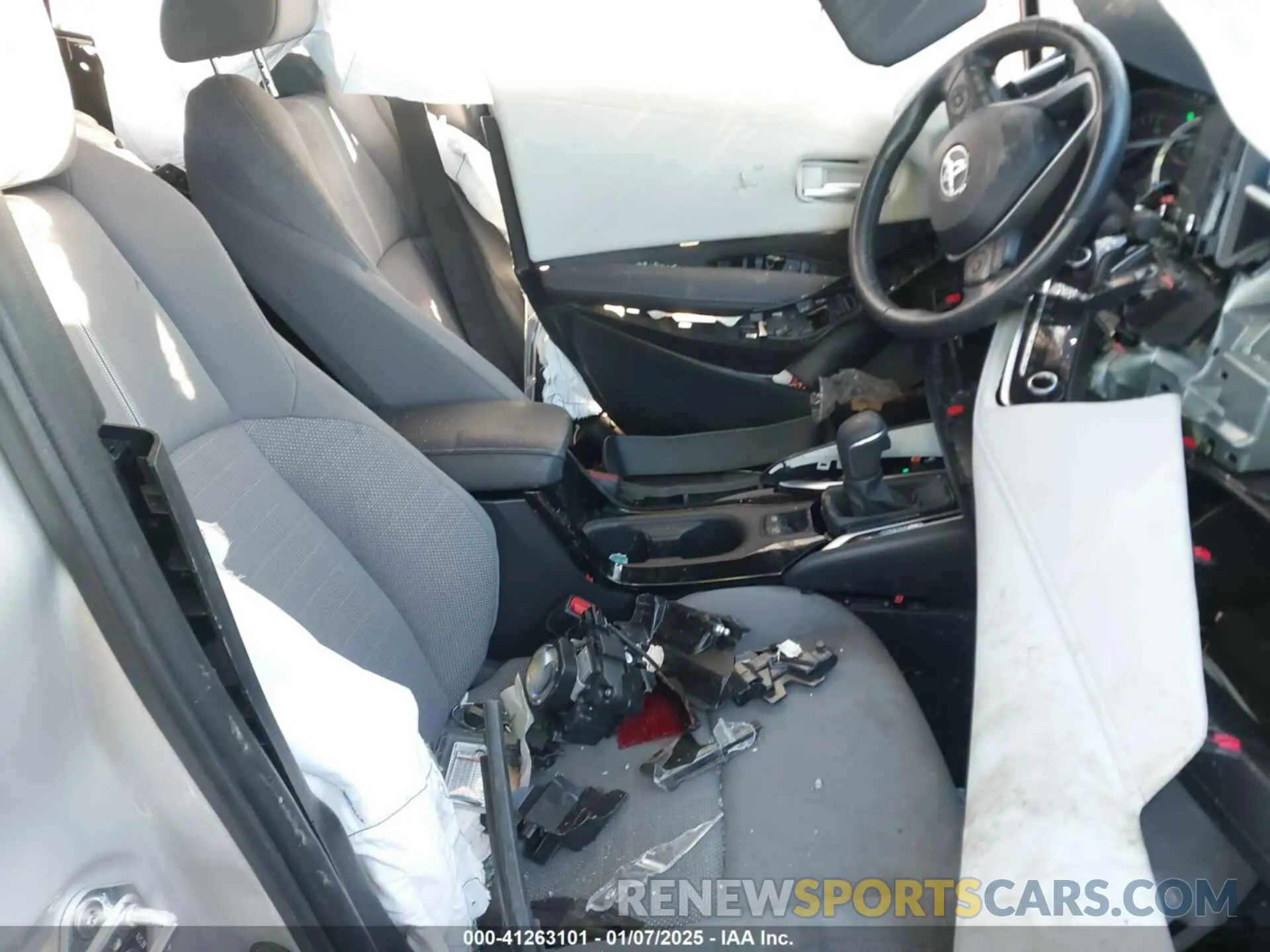5 fotografías del automóvil dañado 5YFS4MCE8NP120007 TOYOTA COROLLA 2022