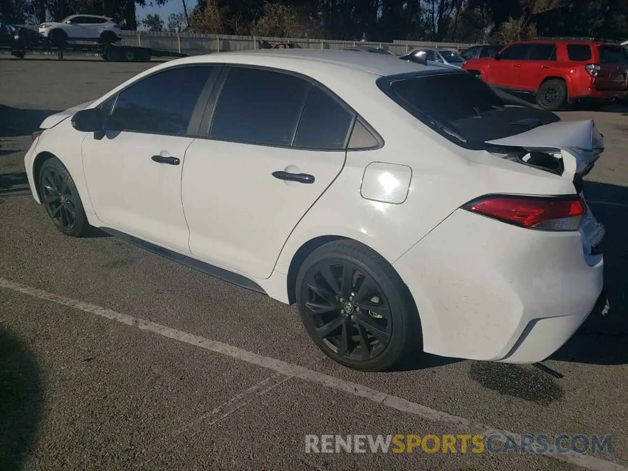 2 fotografías del automóvil dañado 5YFS4MCE9NP115933 TOYOTA COROLLA 2022
