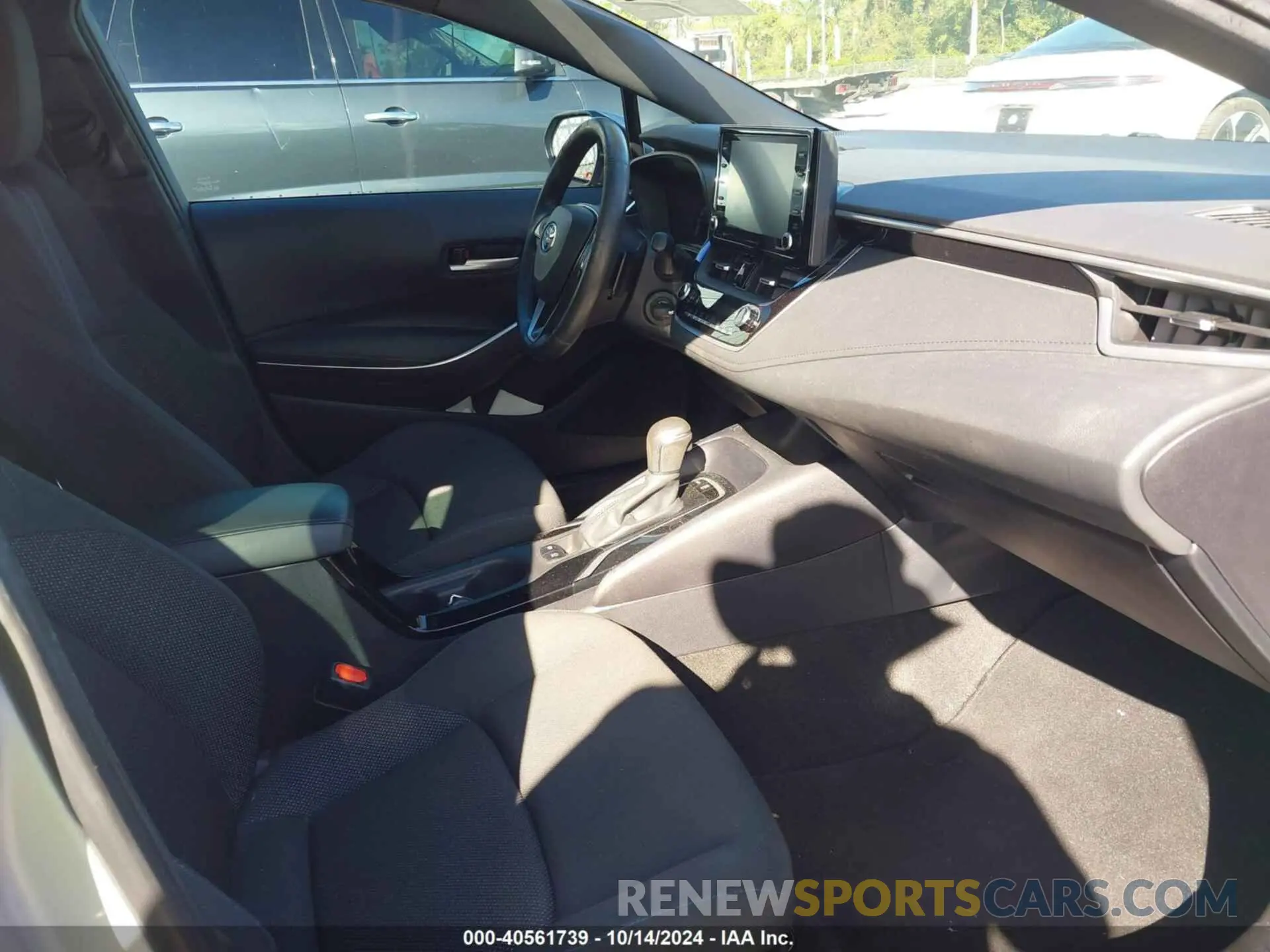 5 fotografías del automóvil dañado 5YFS4MCEXNP117660 TOYOTA COROLLA 2022