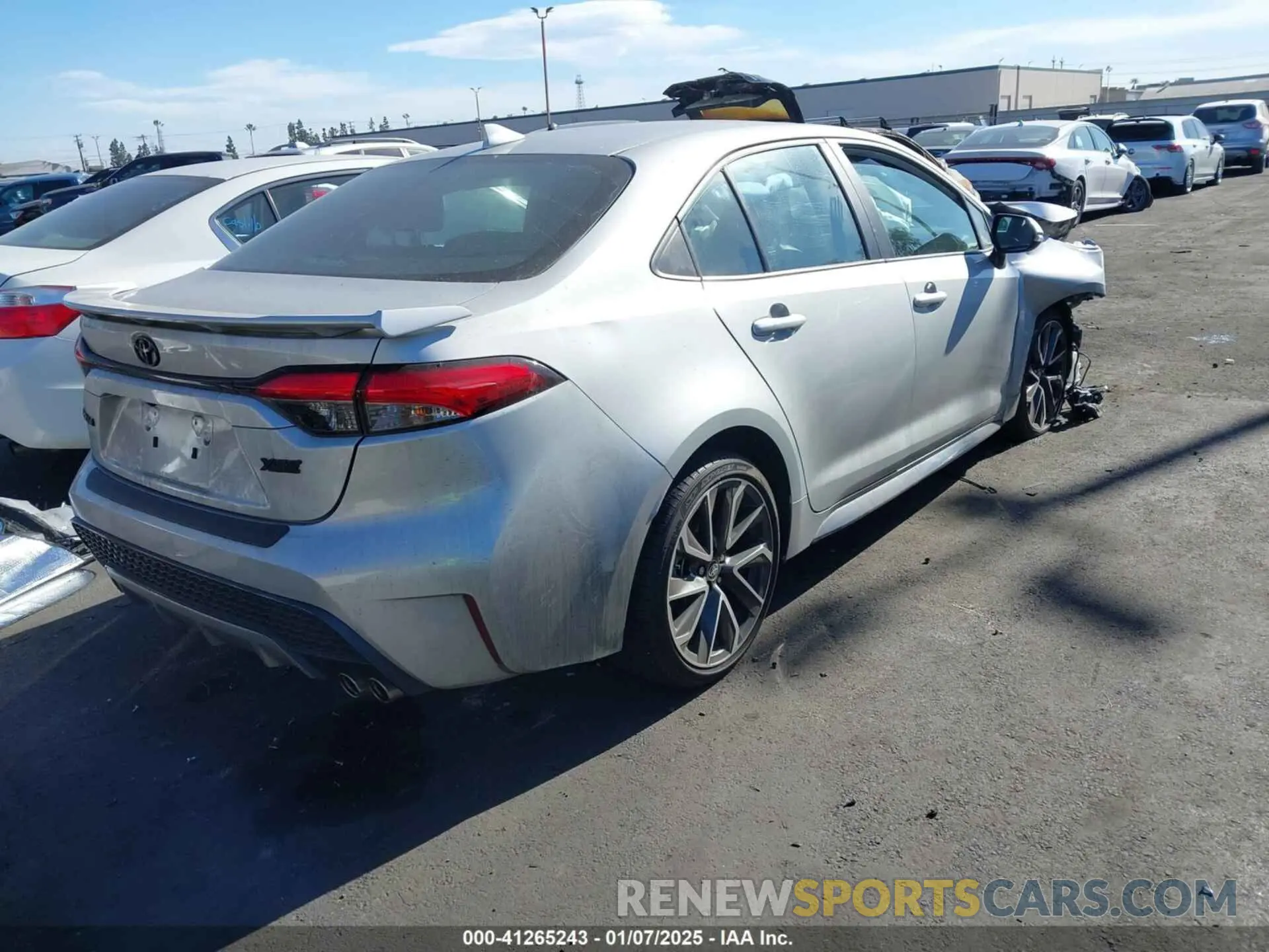 4 fotografías del automóvil dañado 5YFT4MCE0NP123777 TOYOTA COROLLA 2022