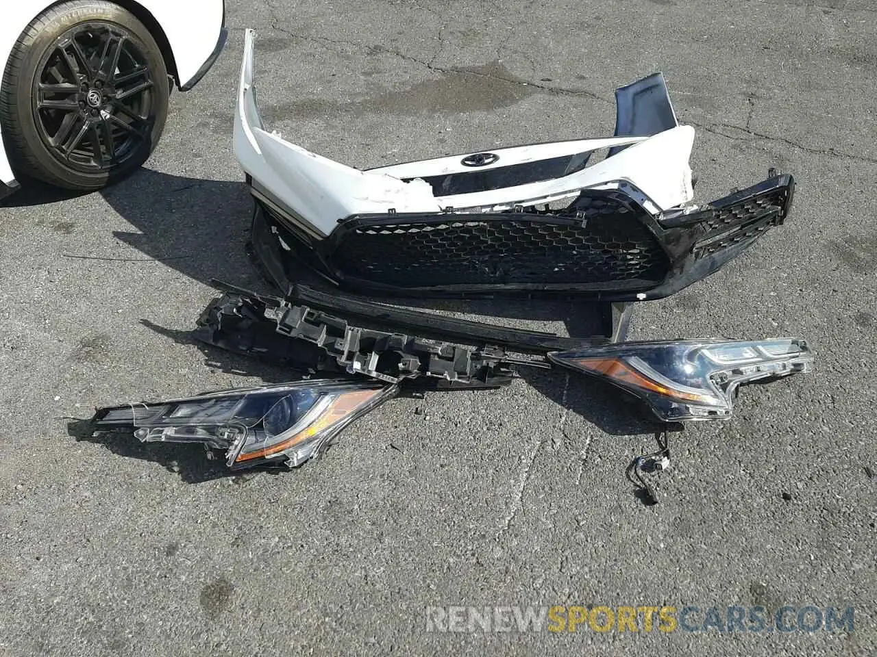12 fotografías del automóvil dañado 5YFT4MCE6NP126697 TOYOTA COROLLA 2022