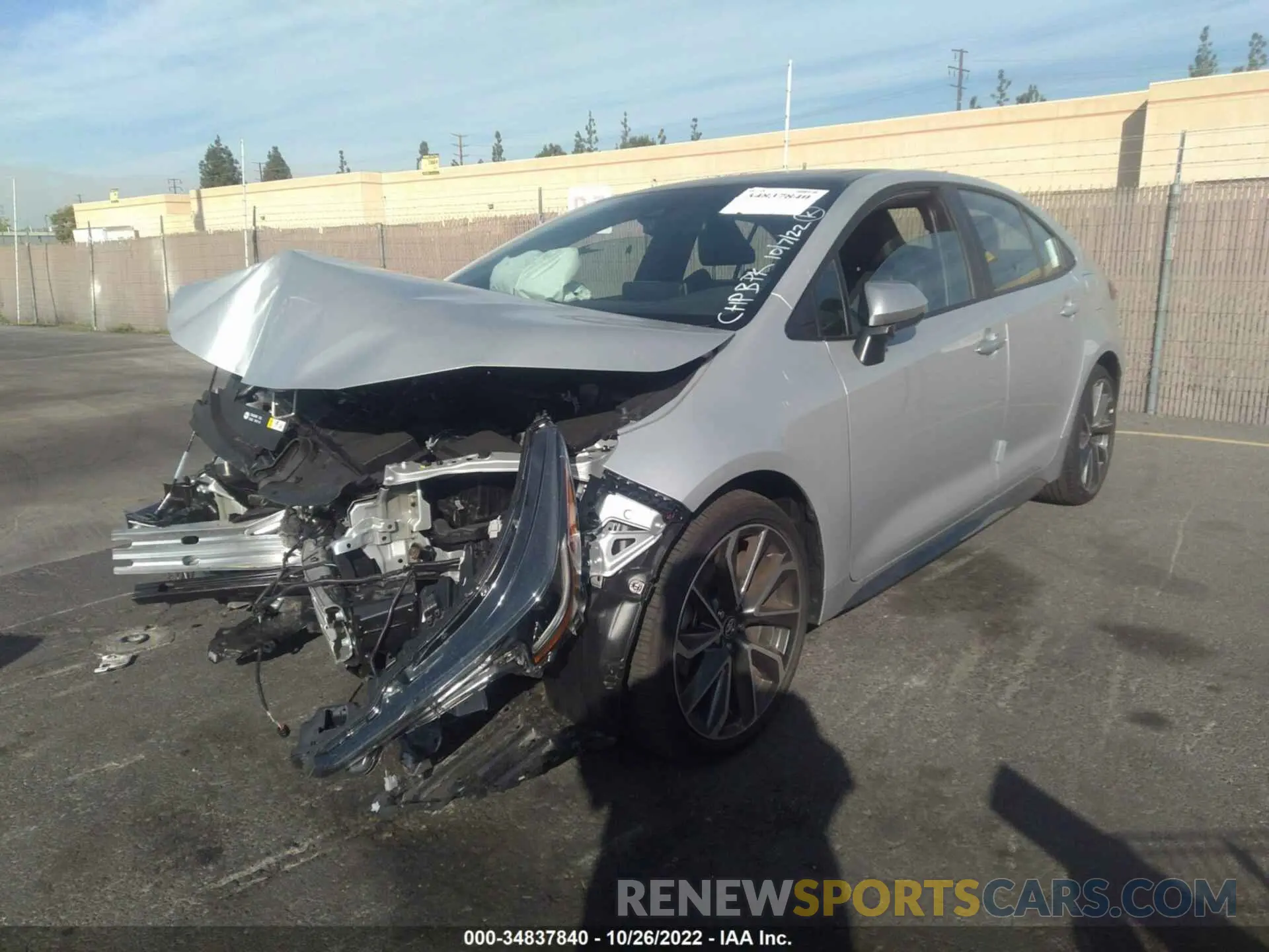 2 fotografías del automóvil dañado 5YFT4MCE7NP127339 TOYOTA COROLLA 2022