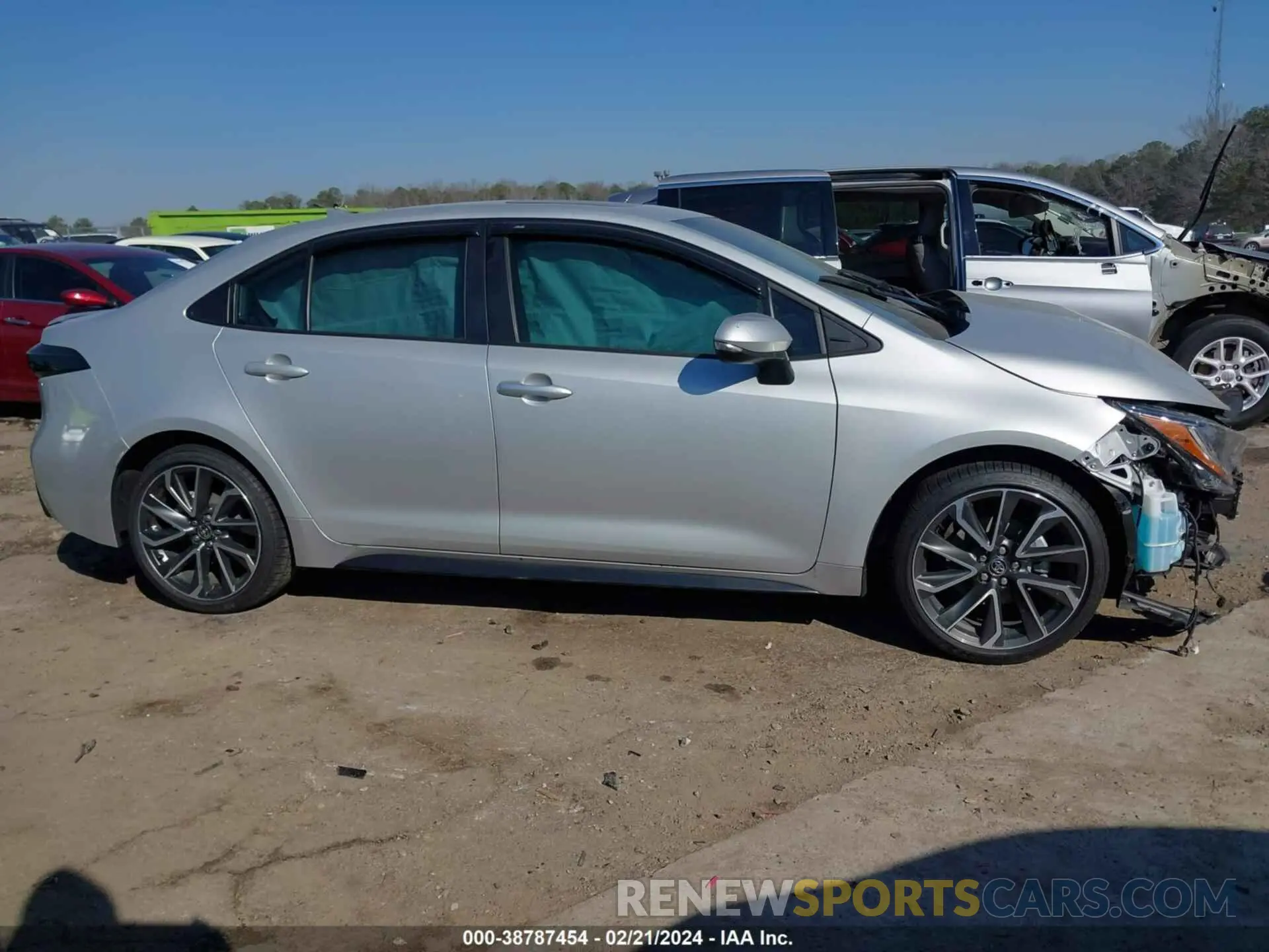 13 fotografías del automóvil dañado 5YFT4MCE9NP105391 TOYOTA COROLLA 2022