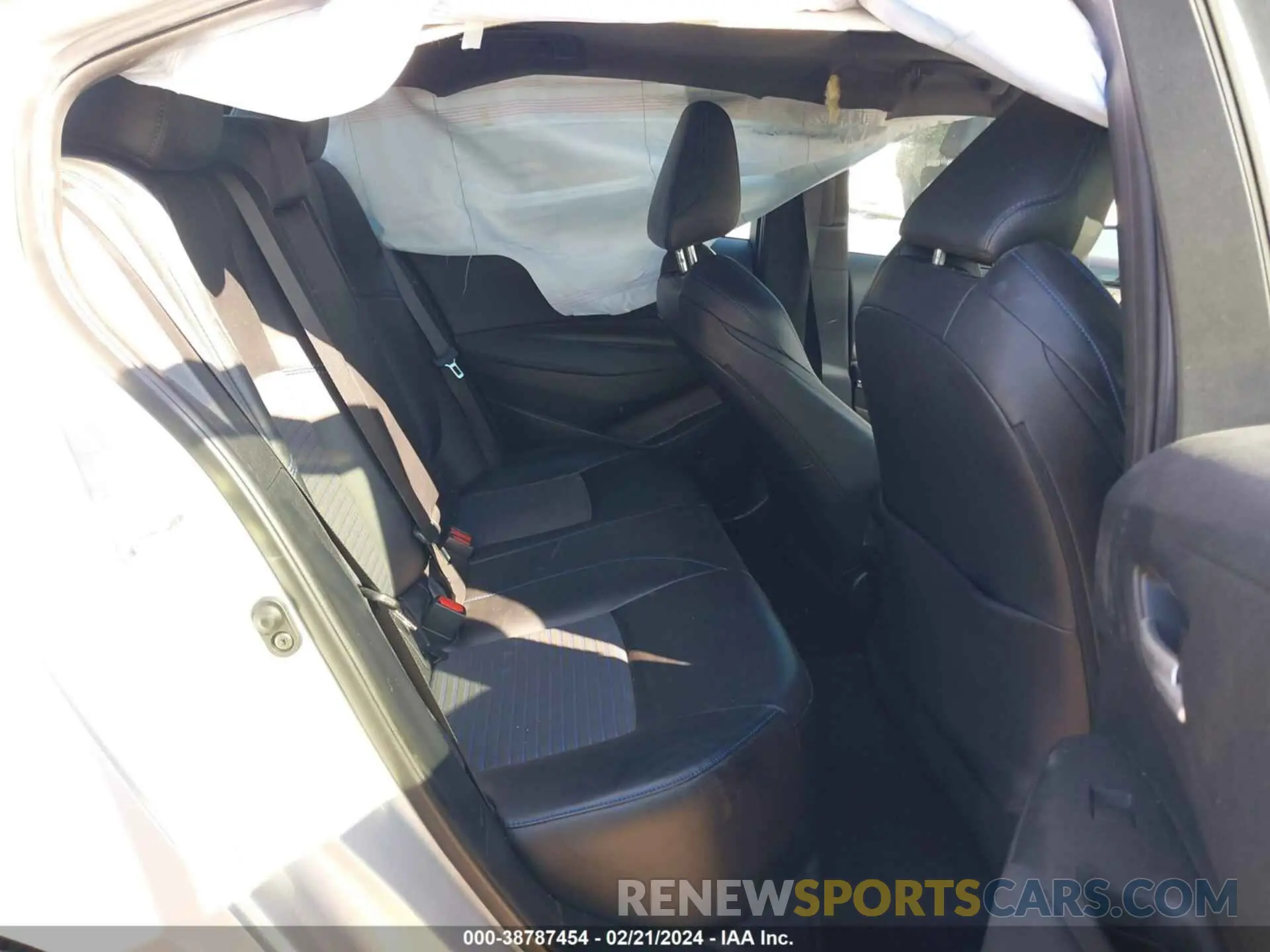 8 fotografías del automóvil dañado 5YFT4MCE9NP105391 TOYOTA COROLLA 2022