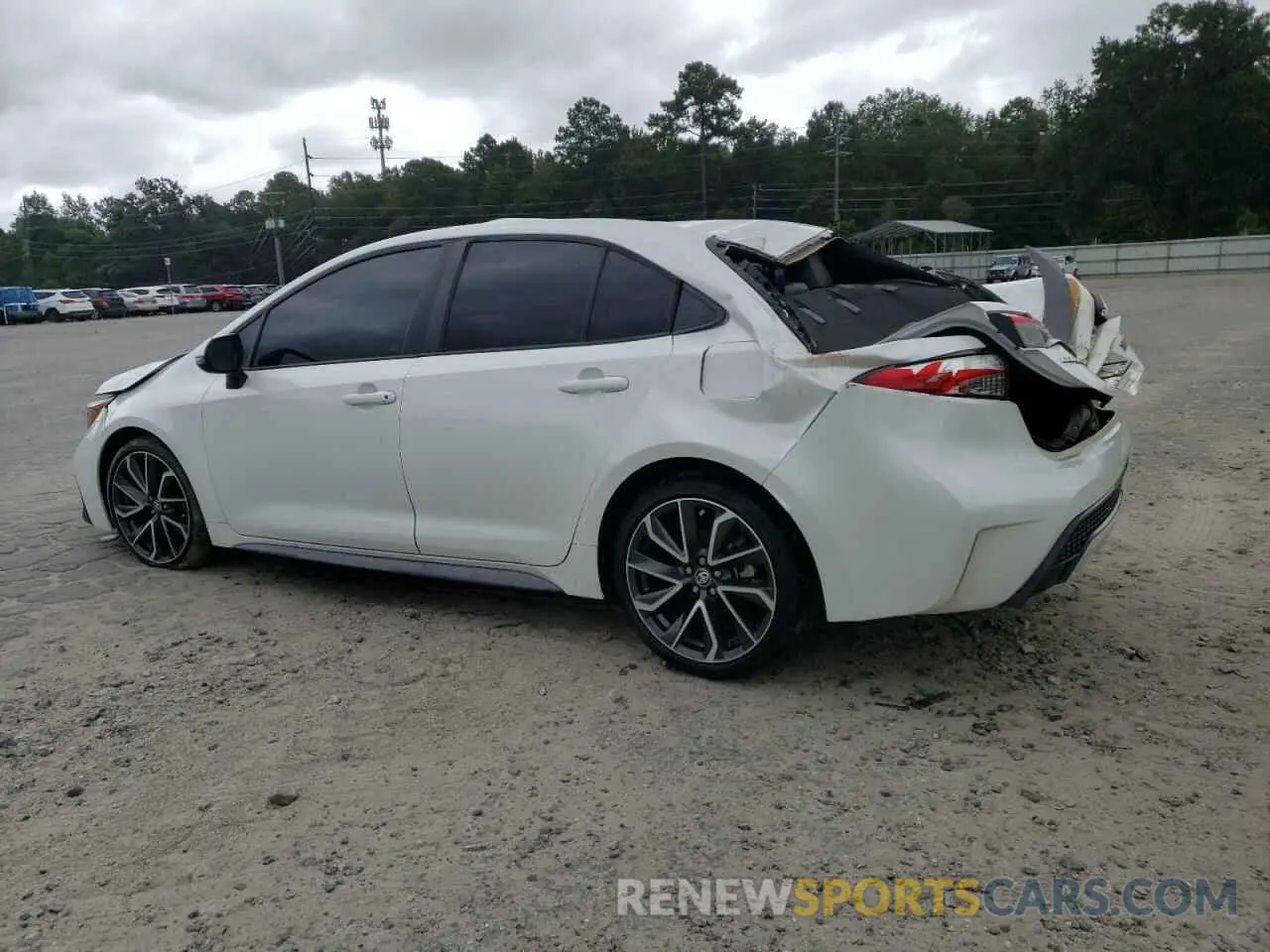 2 fotografías del automóvil dañado 5YFT4MCE9NP131036 TOYOTA COROLLA 2022