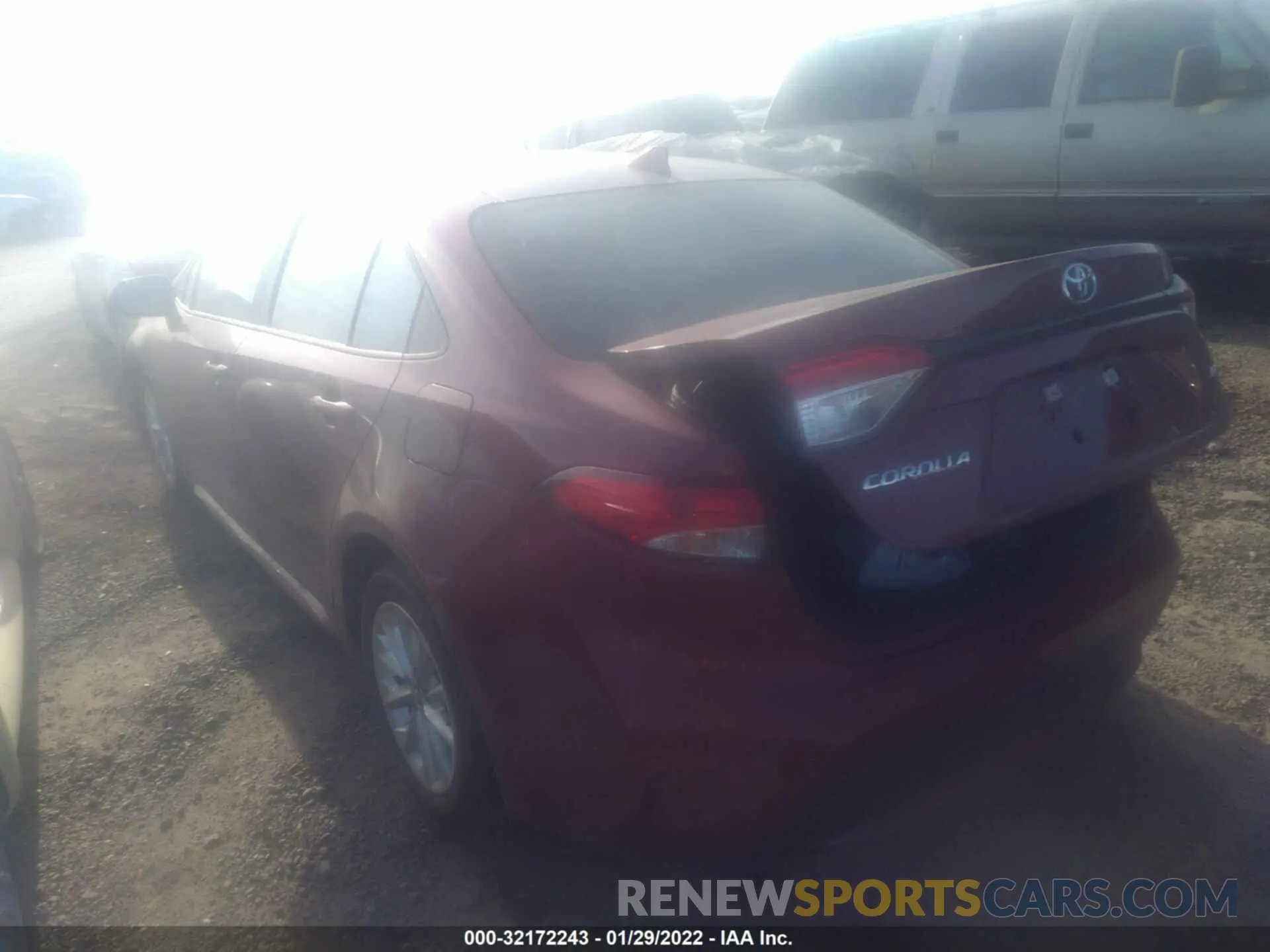 3 fotografías del automóvil dañado 5YFVPMAE2NP279435 TOYOTA COROLLA 2022