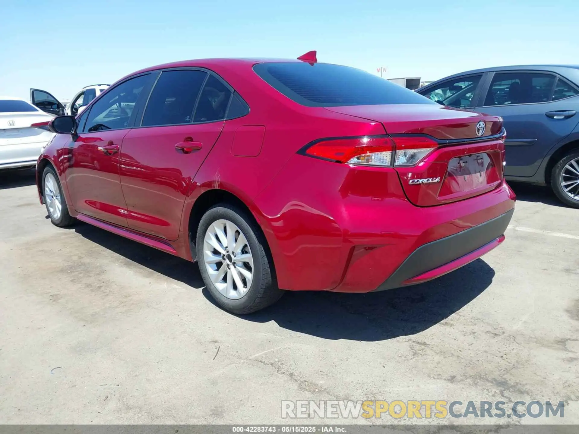 3 fotografías del automóvil dañado 5YFVPMAE4NP363708 TOYOTA COROLLA 2022