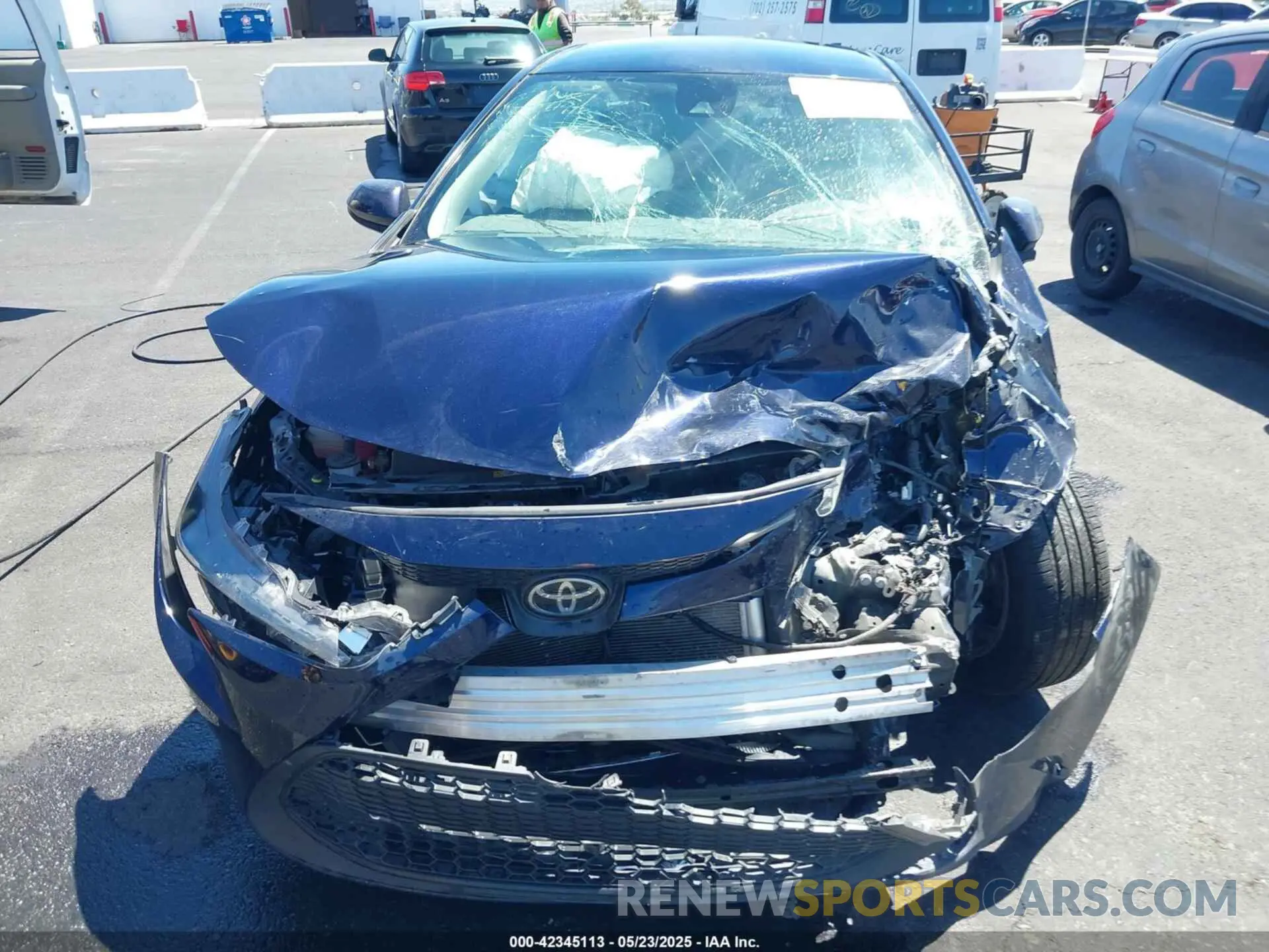 11 fotografías del automóvil dañado 5YFVPMAE5NP291871 TOYOTA COROLLA 2022