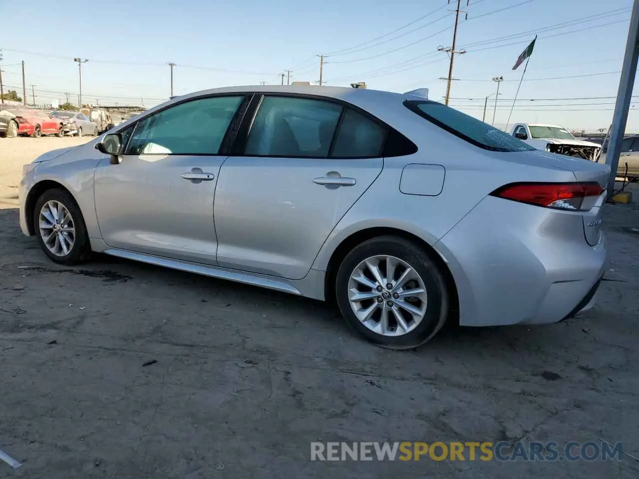 2 fotografías del automóvil dañado 5YFVPMAE9NP292506 TOYOTA COROLLA 2022