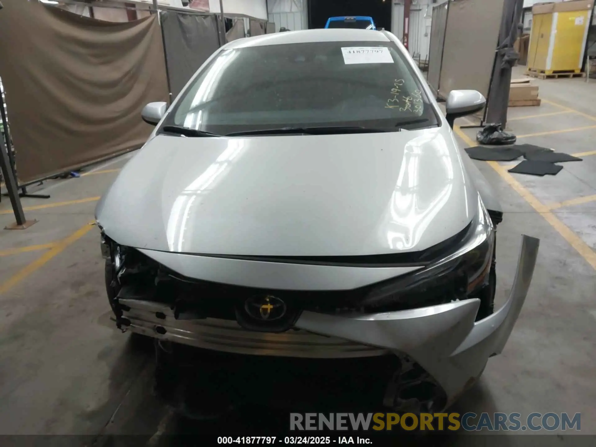 12 fotografías del automóvil dañado 5YFVPMAEXNP301360 TOYOTA COROLLA 2022