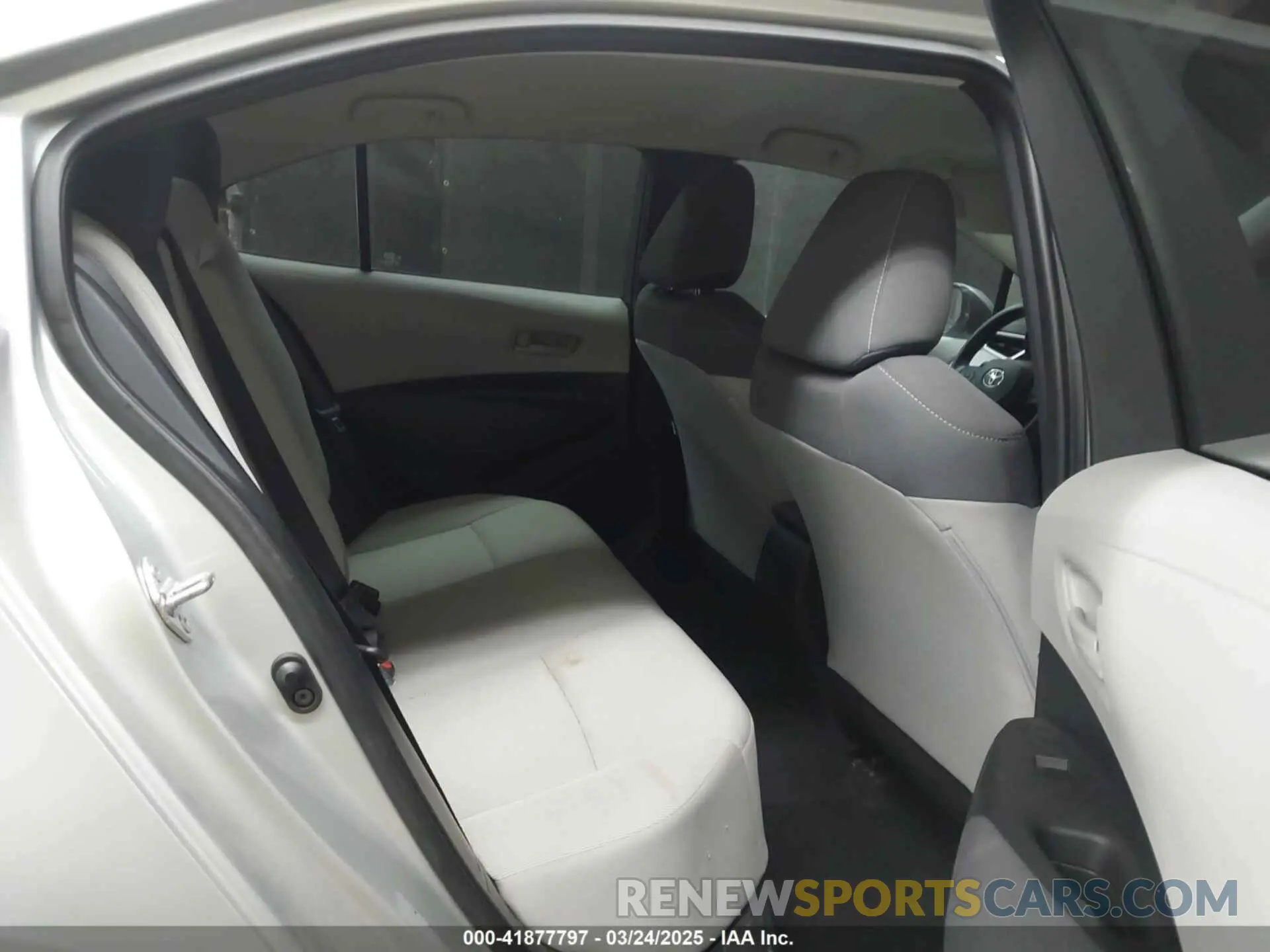 8 fotografías del automóvil dañado 5YFVPMAEXNP301360 TOYOTA COROLLA 2022