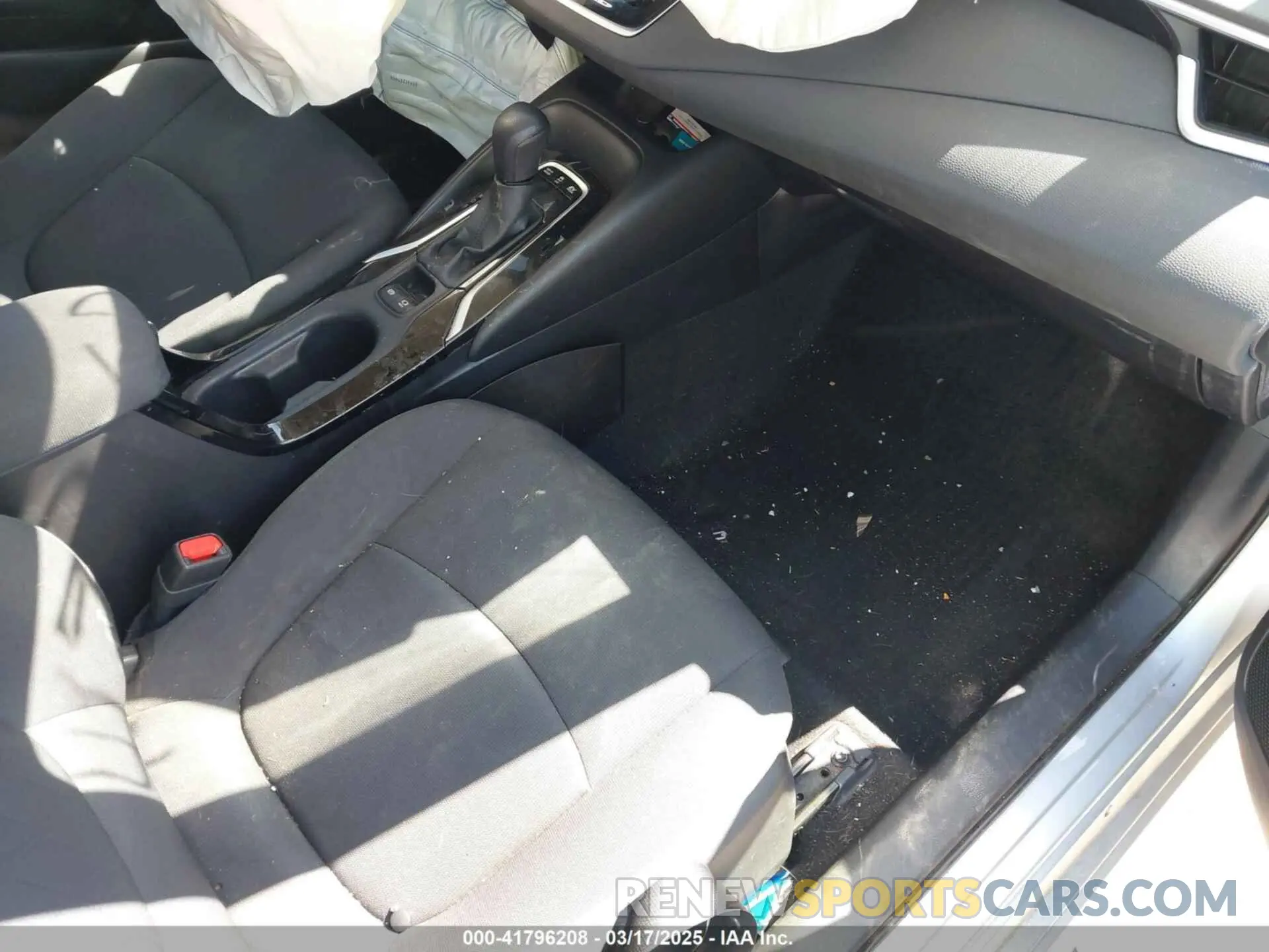 5 fotografías del automóvil dañado JTDEAMDE0NJ043464 TOYOTA COROLLA 2022