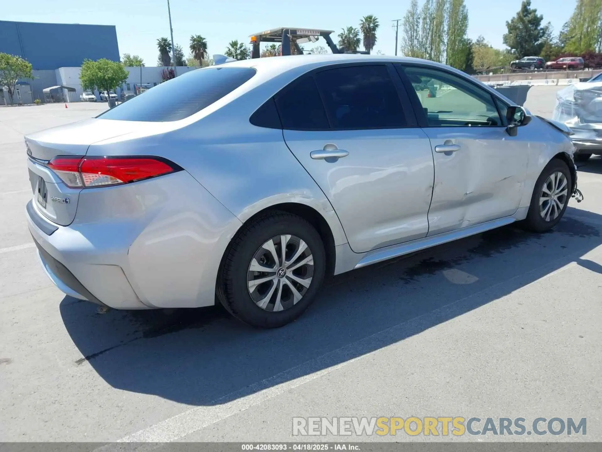4 fotografías del automóvil dañado JTDEAMDE0NJ056831 TOYOTA COROLLA 2022