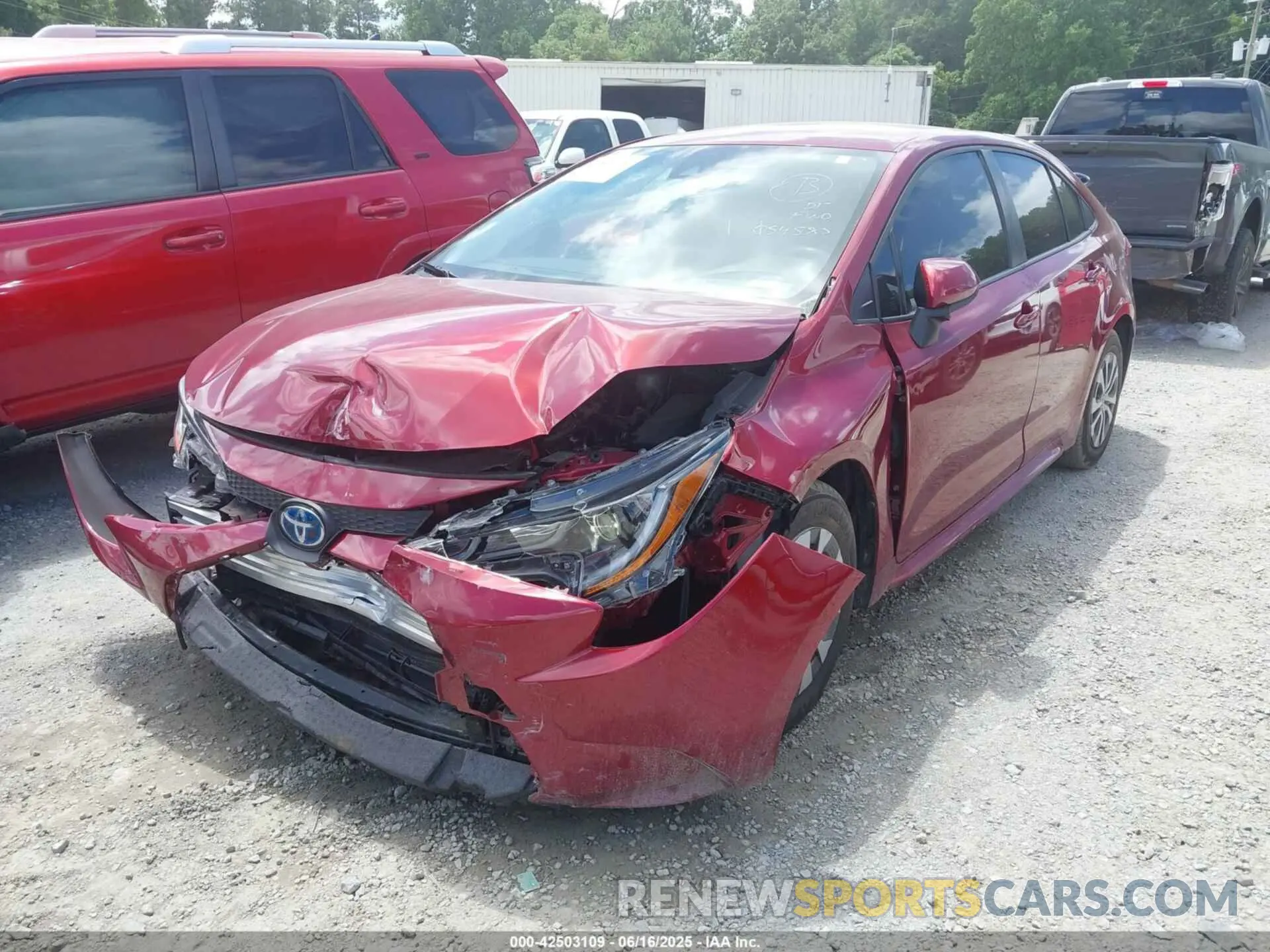 2 fotografías del automóvil dañado JTDEAMDE1NJ054585 TOYOTA COROLLA 2022