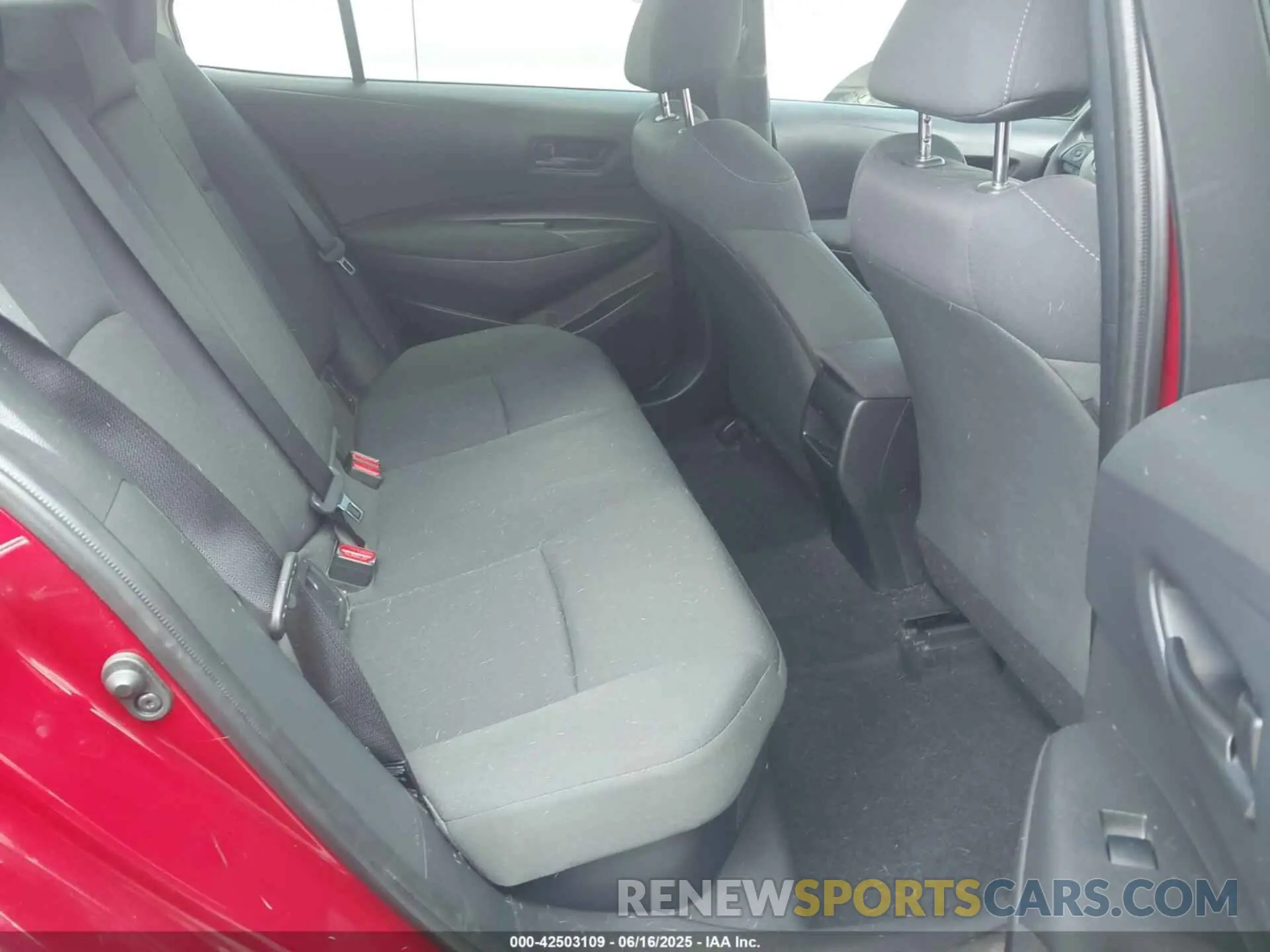 8 fotografías del automóvil dañado JTDEAMDE1NJ054585 TOYOTA COROLLA 2022