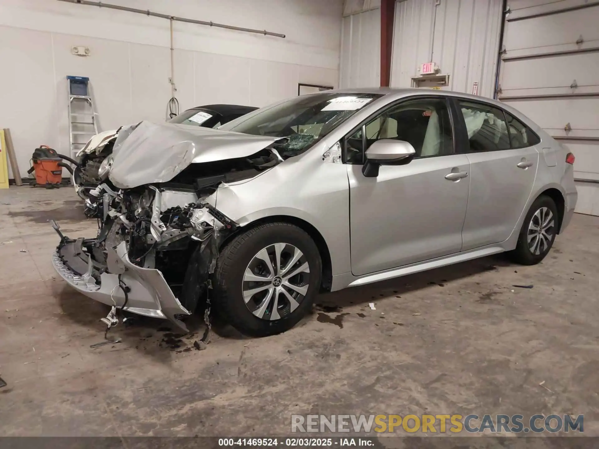 2 fotografías del automóvil dañado JTDEAMDE2N3012902 TOYOTA COROLLA 2022