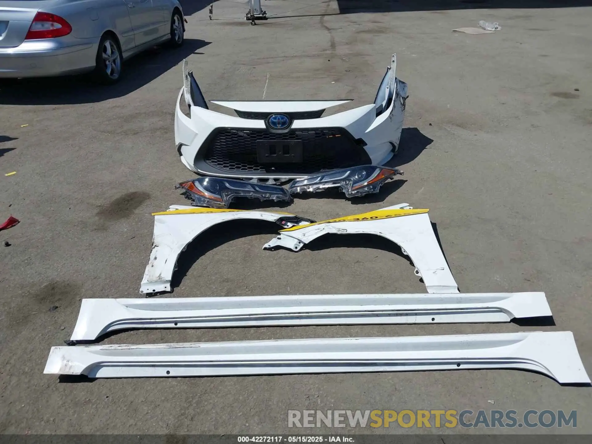12 fotografías del automóvil dañado JTDEAMDE2NJ036337 TOYOTA COROLLA 2022