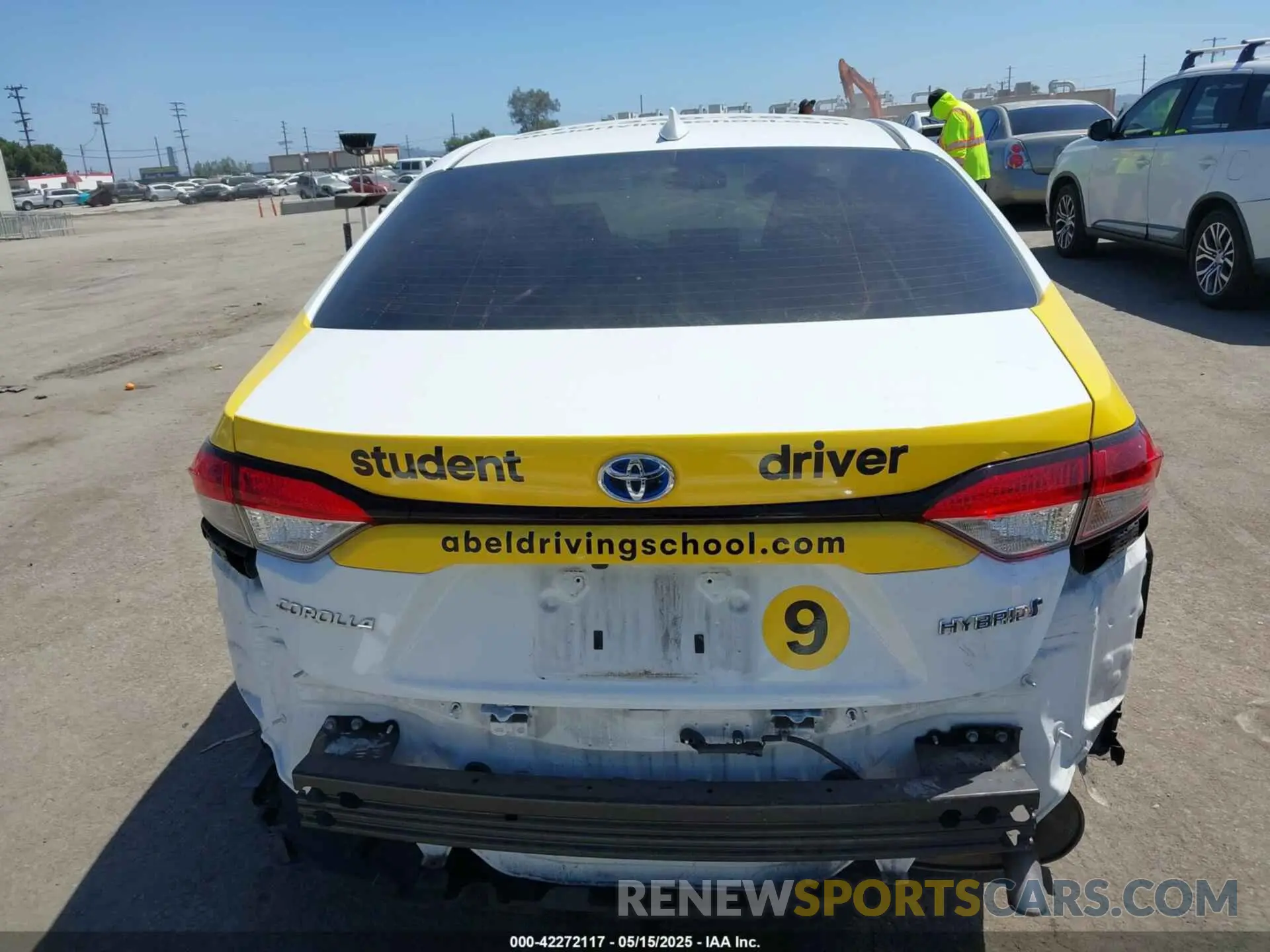 17 fotografías del automóvil dañado JTDEAMDE2NJ036337 TOYOTA COROLLA 2022