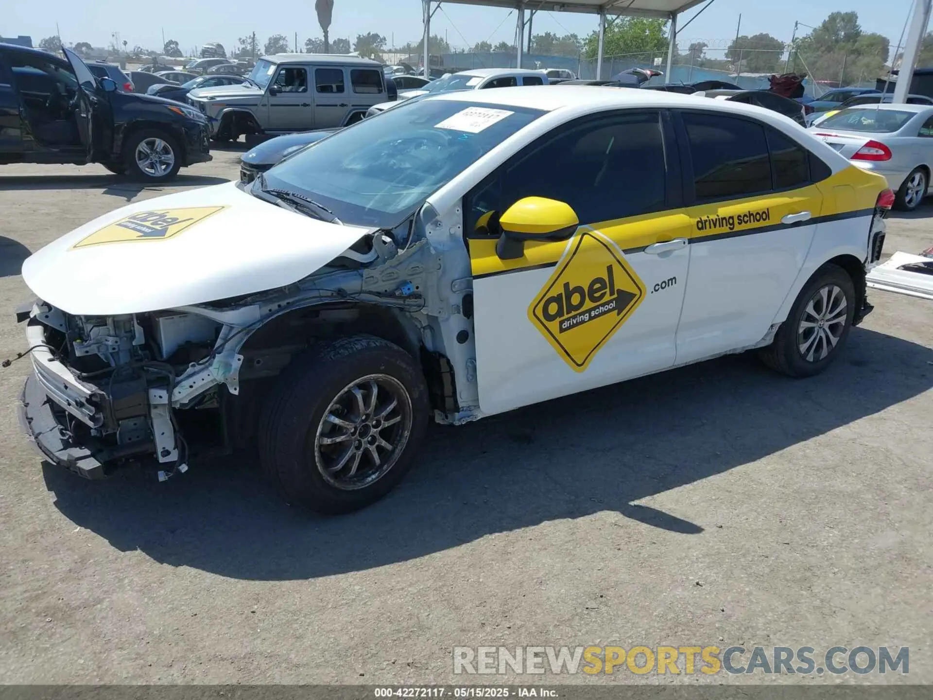 2 fotografías del automóvil dañado JTDEAMDE2NJ036337 TOYOTA COROLLA 2022