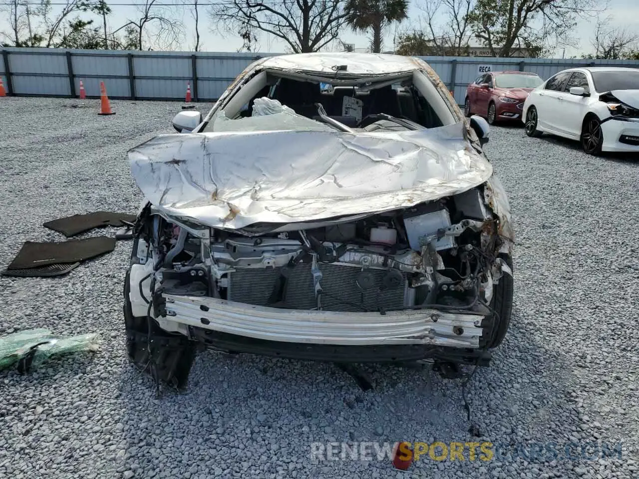 5 fotografías del automóvil dañado JTDEAMDE2NJ039965 TOYOTA COROLLA 2022