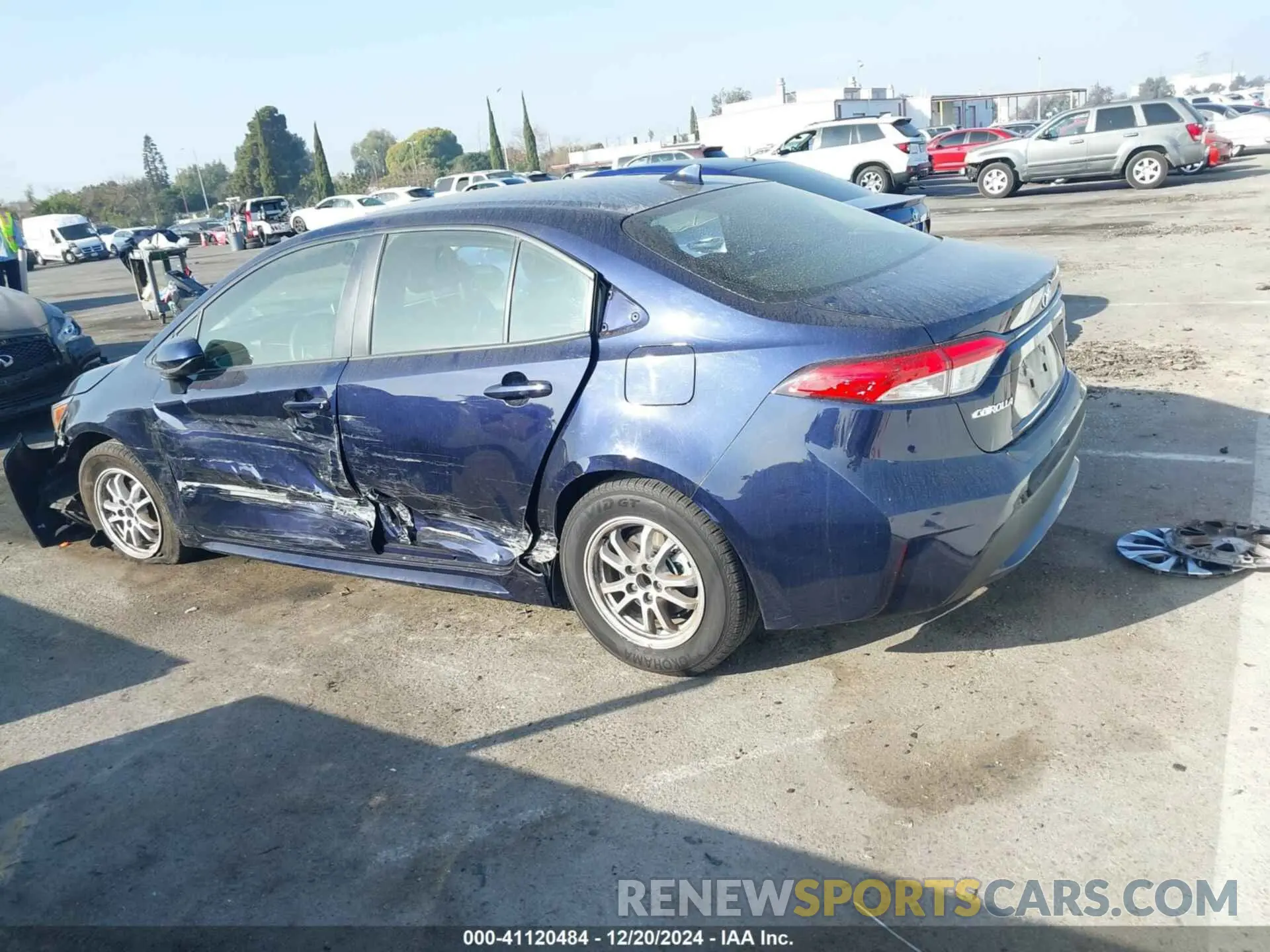 14 fotografías del automóvil dañado JTDEAMDE2NJ055180 TOYOTA COROLLA 2022