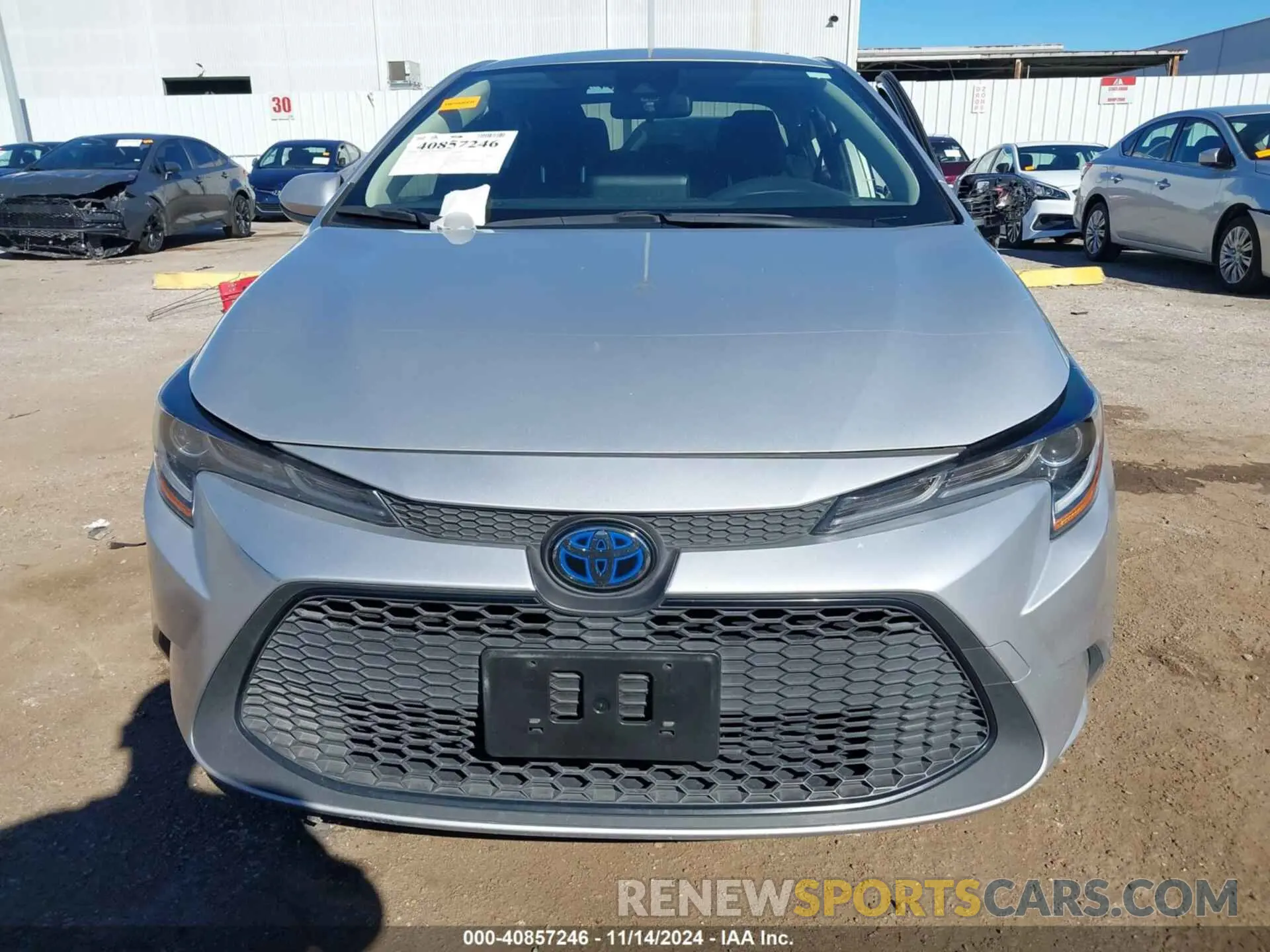 11 fotografías del automóvil dañado JTDEAMDE3NJ039151 TOYOTA COROLLA 2022