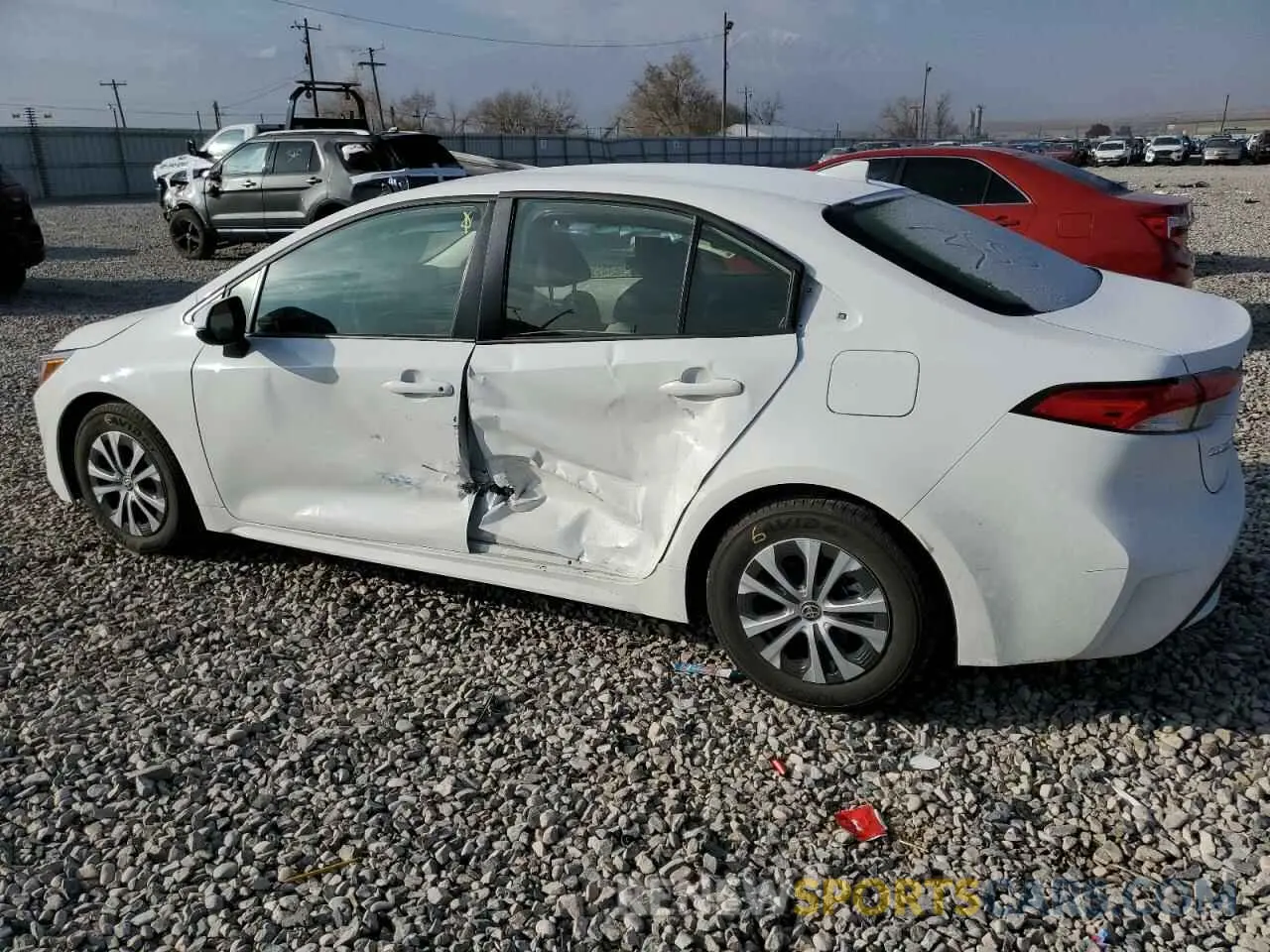 2 fotografías del automóvil dañado JTDEAMDE3NJ040056 TOYOTA COROLLA 2022
