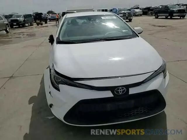 14 fotografías del automóvil dañado JTDEAMDE4NJ040406 TOYOTA COROLLA 2022