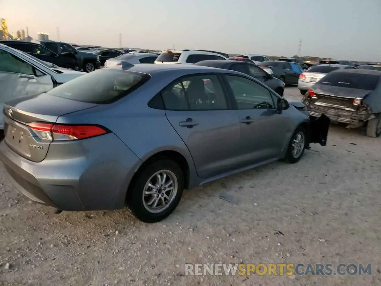 3 fotografías del automóvil dañado JTDEAMDE4NJ054774 TOYOTA COROLLA 2022