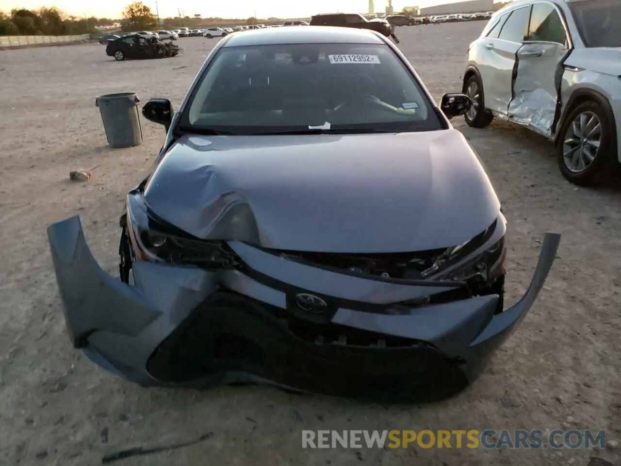5 fotografías del automóvil dañado JTDEAMDE4NJ054774 TOYOTA COROLLA 2022