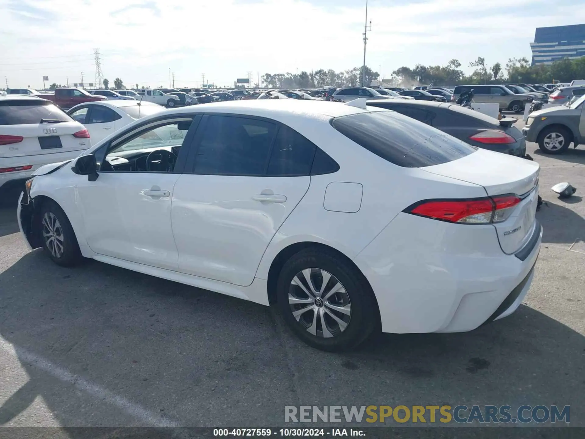 14 fotografías del automóvil dañado JTDEAMDE5N3002512 TOYOTA COROLLA 2022