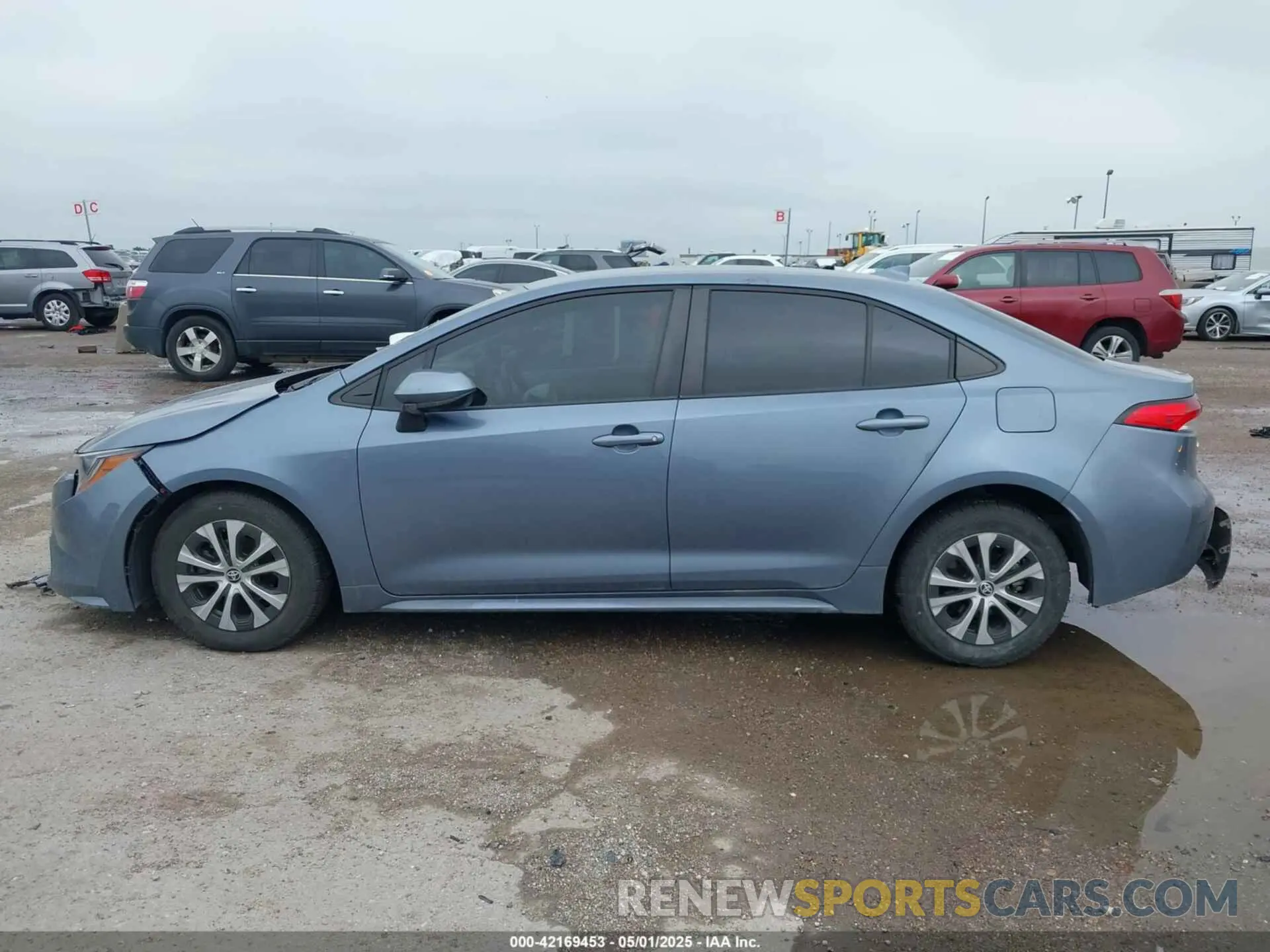 14 fotografías del automóvil dañado JTDEAMDE6N3003393 TOYOTA COROLLA 2022