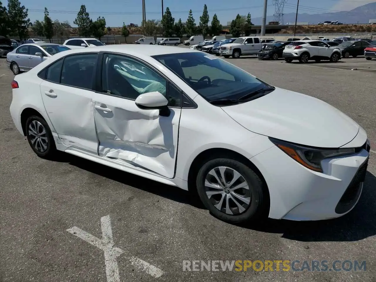4 fotografías del automóvil dañado JTDEAMDE6N3006813 TOYOTA COROLLA 2022