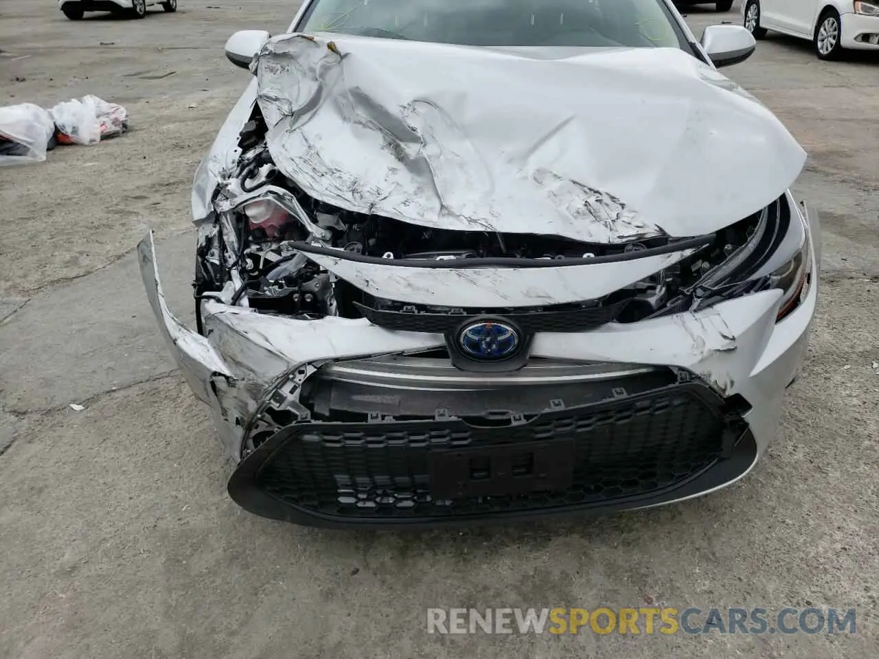 9 fotografías del automóvil dañado JTDEAMDE6NJ043162 TOYOTA COROLLA 2022