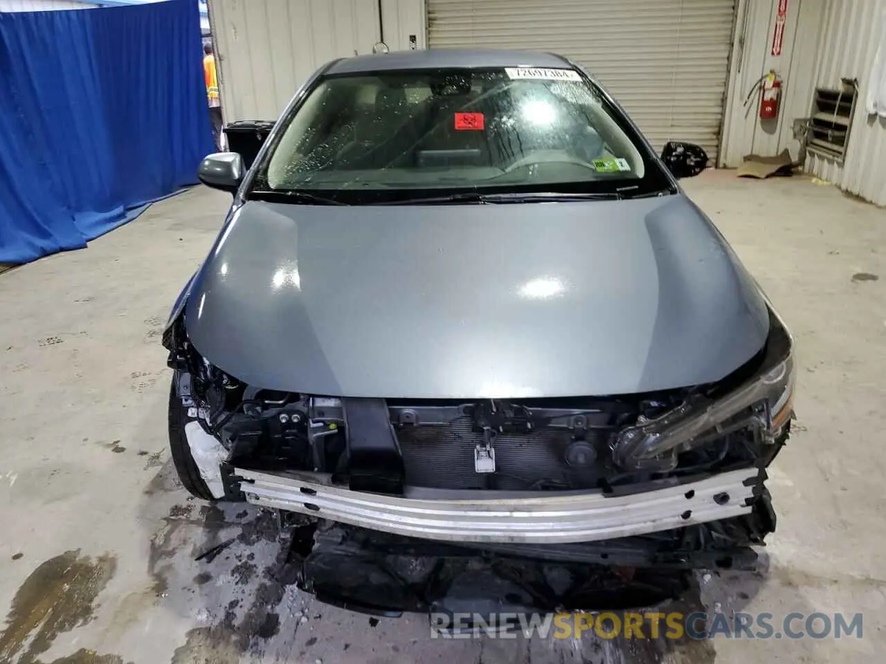 5 fotografías del automóvil dañado JTDEAMDE7N3005413 TOYOTA COROLLA 2022