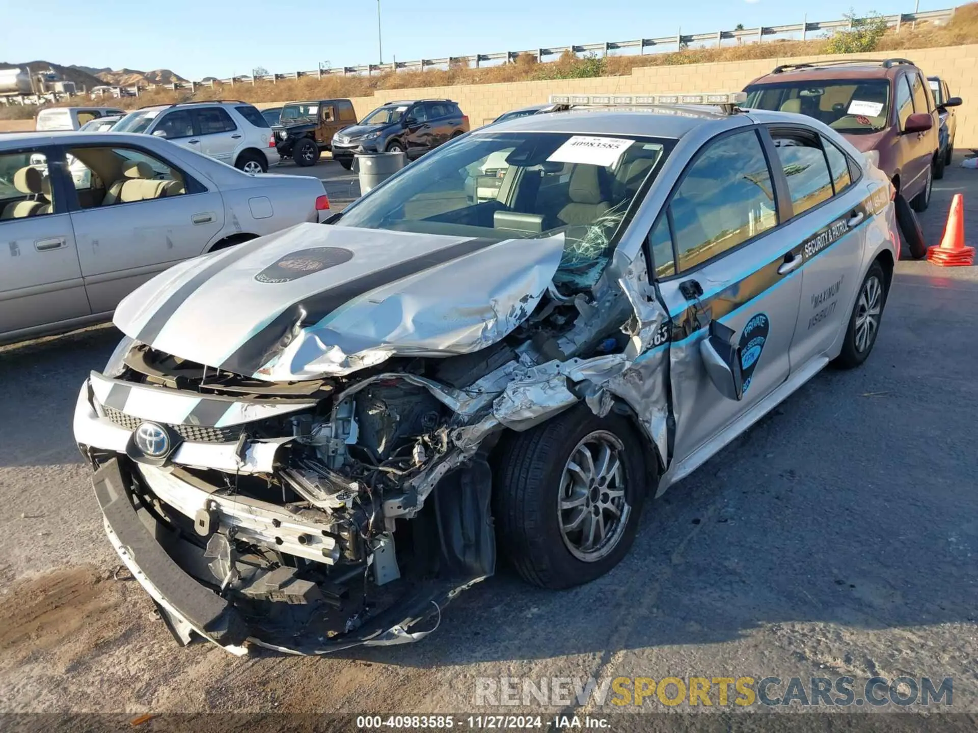 2 fotografías del automóvil dañado JTDEAMDE8N3010166 TOYOTA COROLLA 2022