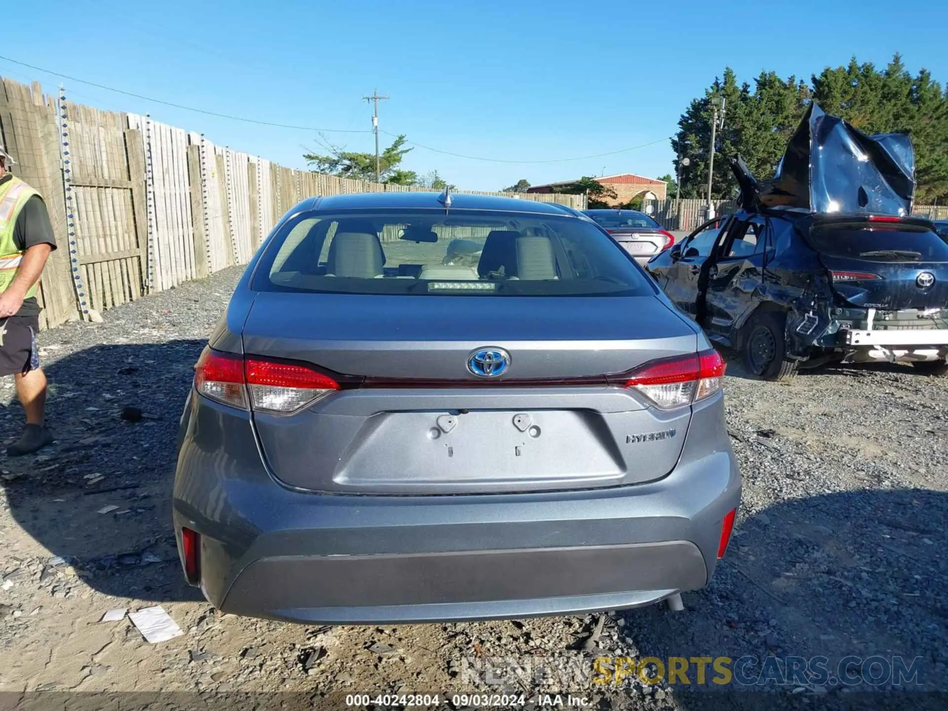 15 fotografías del automóvil dañado JTDEAMDE8N3011950 TOYOTA COROLLA 2022