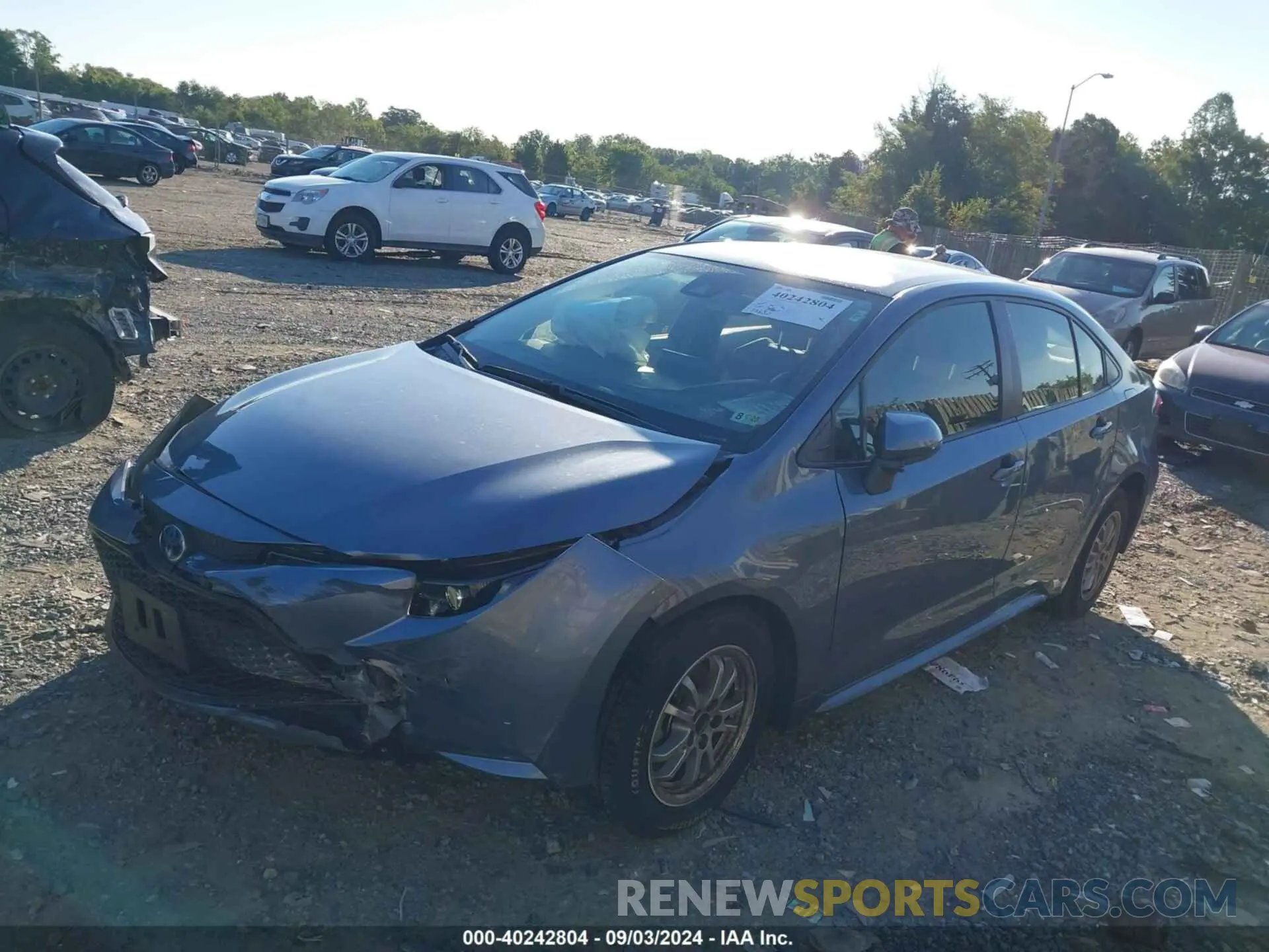2 fotografías del automóvil dañado JTDEAMDE8N3011950 TOYOTA COROLLA 2022