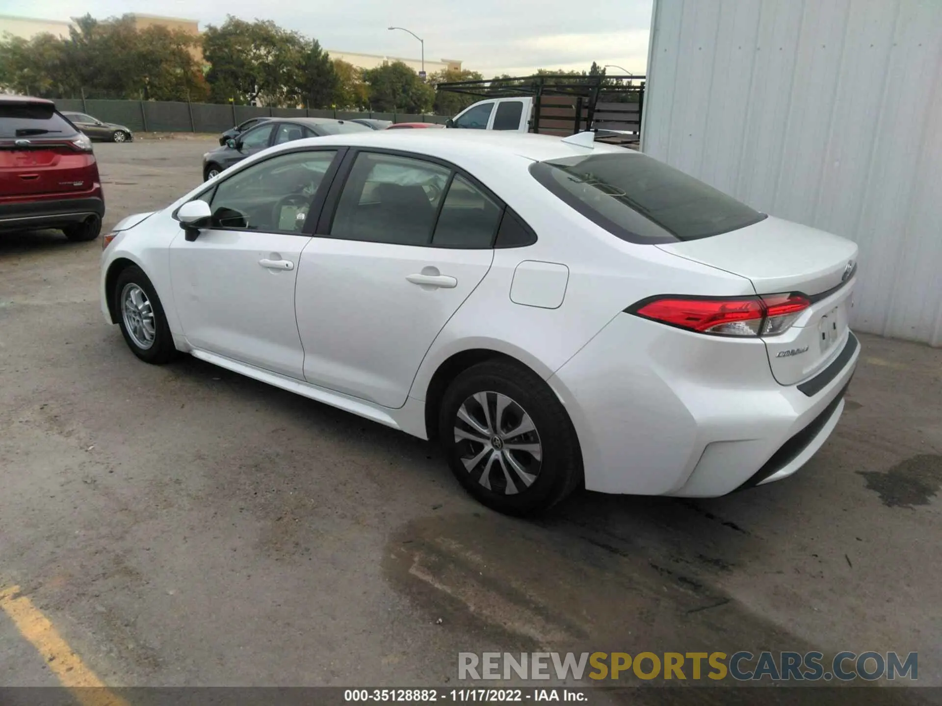 3 fotografías del automóvil dañado JTDEAMDE9N3000374 TOYOTA COROLLA 2022