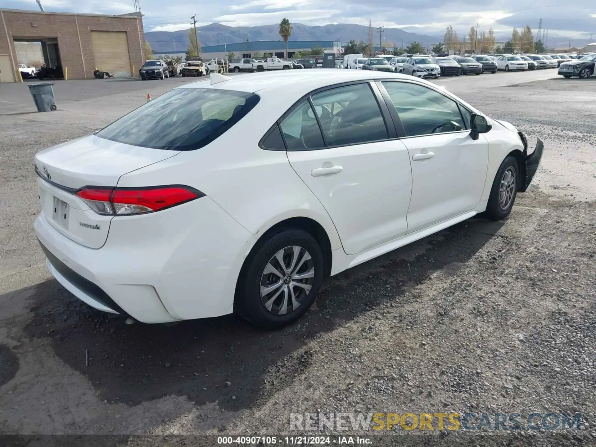 4 fotografías del automóvil dañado JTDEAMDE9N3001007 TOYOTA COROLLA 2022