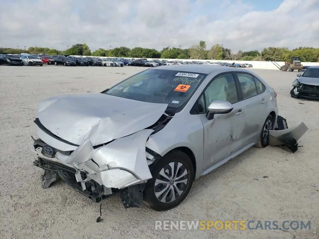 2 fotografías del automóvil dañado JTDEAMDE9N3004229 TOYOTA COROLLA 2022