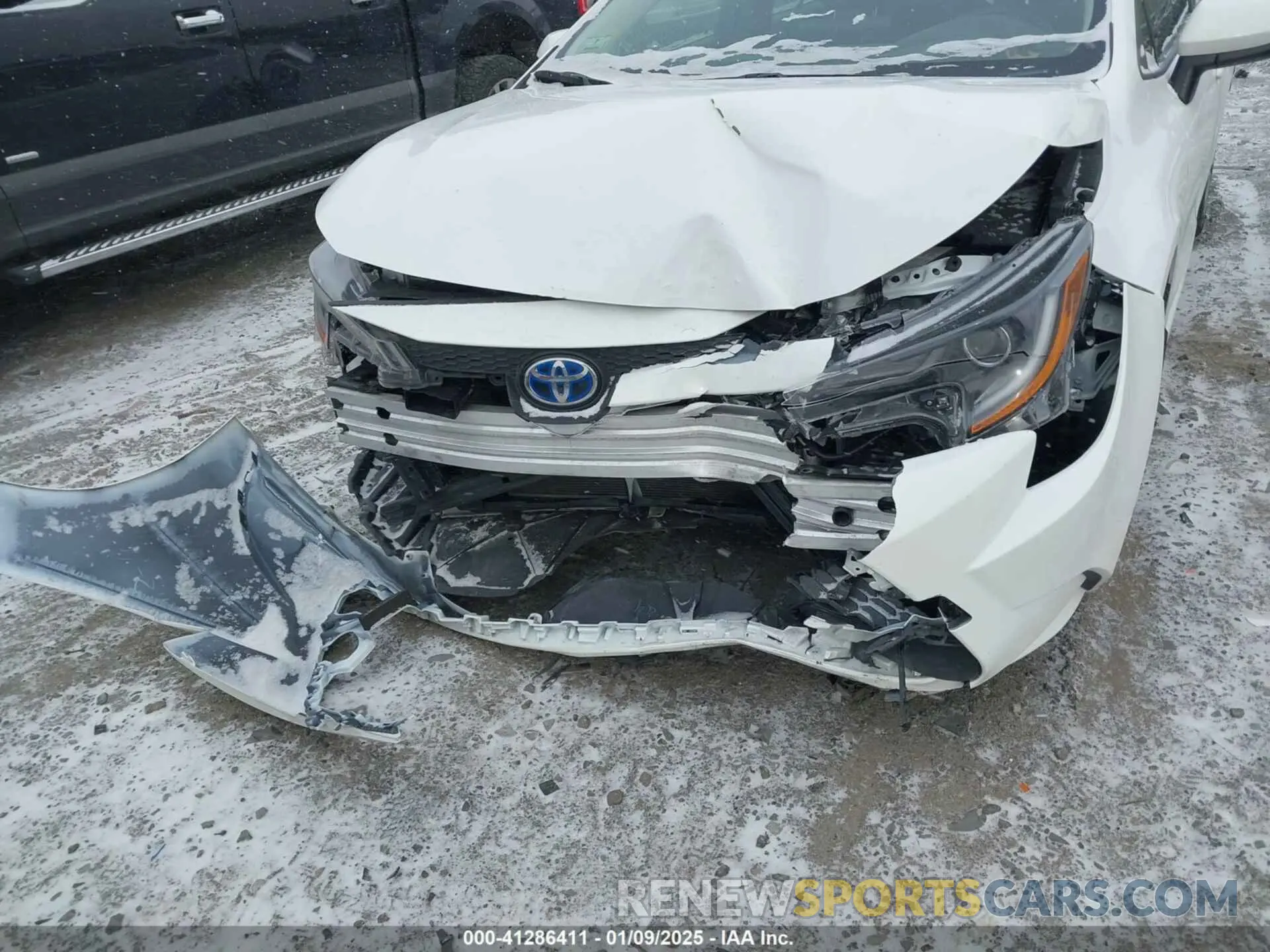 6 fotografías del automóvil dañado JTDEAMDE9N3009933 TOYOTA COROLLA 2022