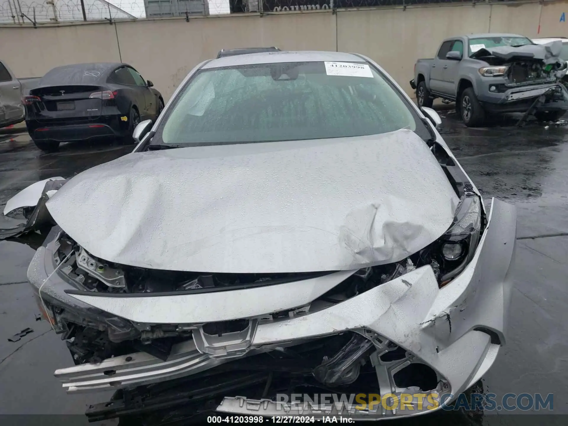 13 fotografías del automóvil dañado JTDEAMDE9N3012038 TOYOTA COROLLA 2022