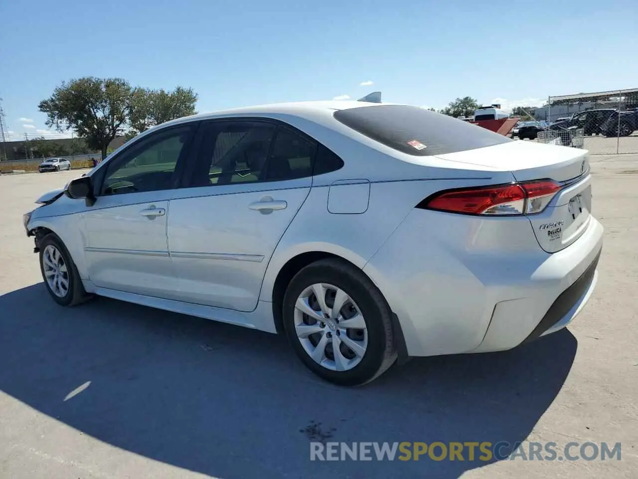 2 fotografías del automóvil dañado JTDEPMAE0N3000363 TOYOTA COROLLA 2022