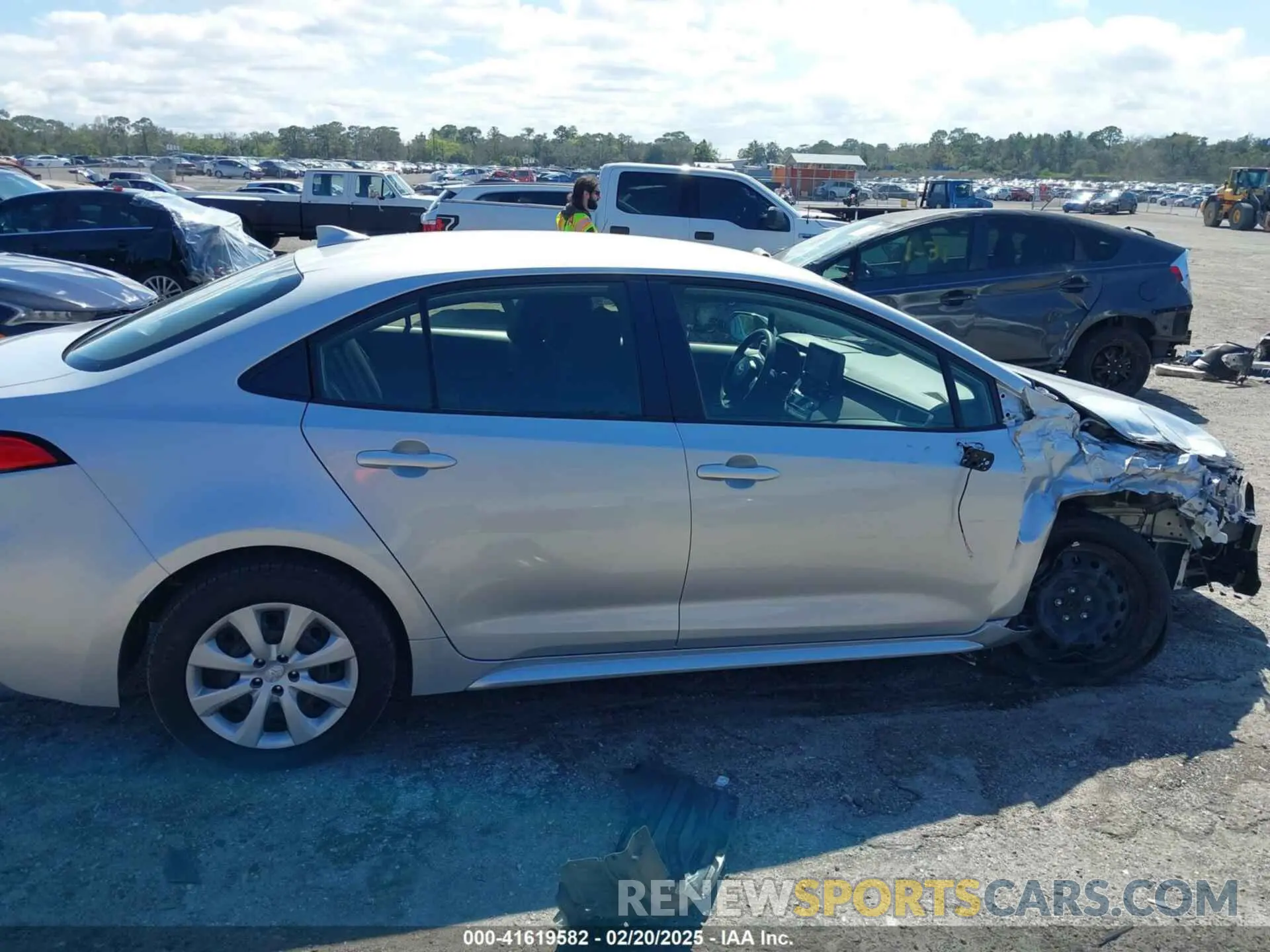 13 fotografías del automóvil dañado JTDEPMAE0N3021049 TOYOTA COROLLA 2022