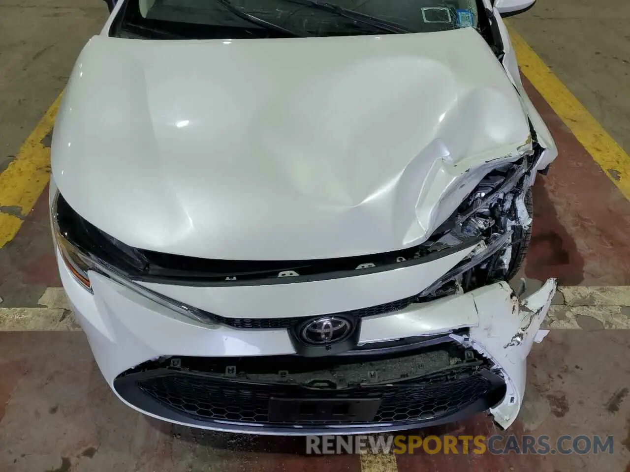 11 fotografías del automóvil dañado JTDEPMAE0N3027272 TOYOTA COROLLA 2022
